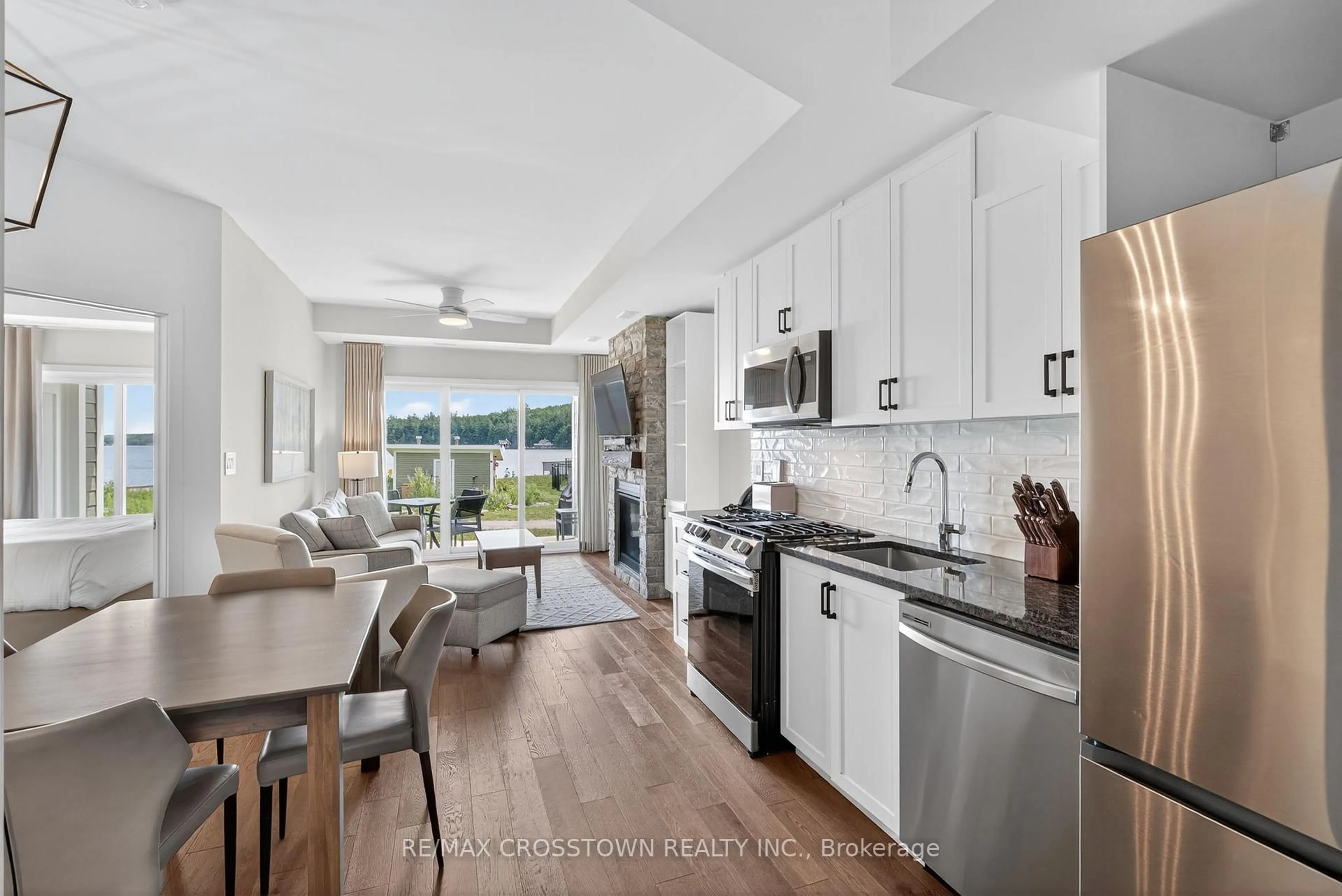 Open concept kitchen, ceramic/tile floor for 1869 Muskoka 118 Rd #BHVA102, Muskoka Lakes Ontario P1L 1W8
