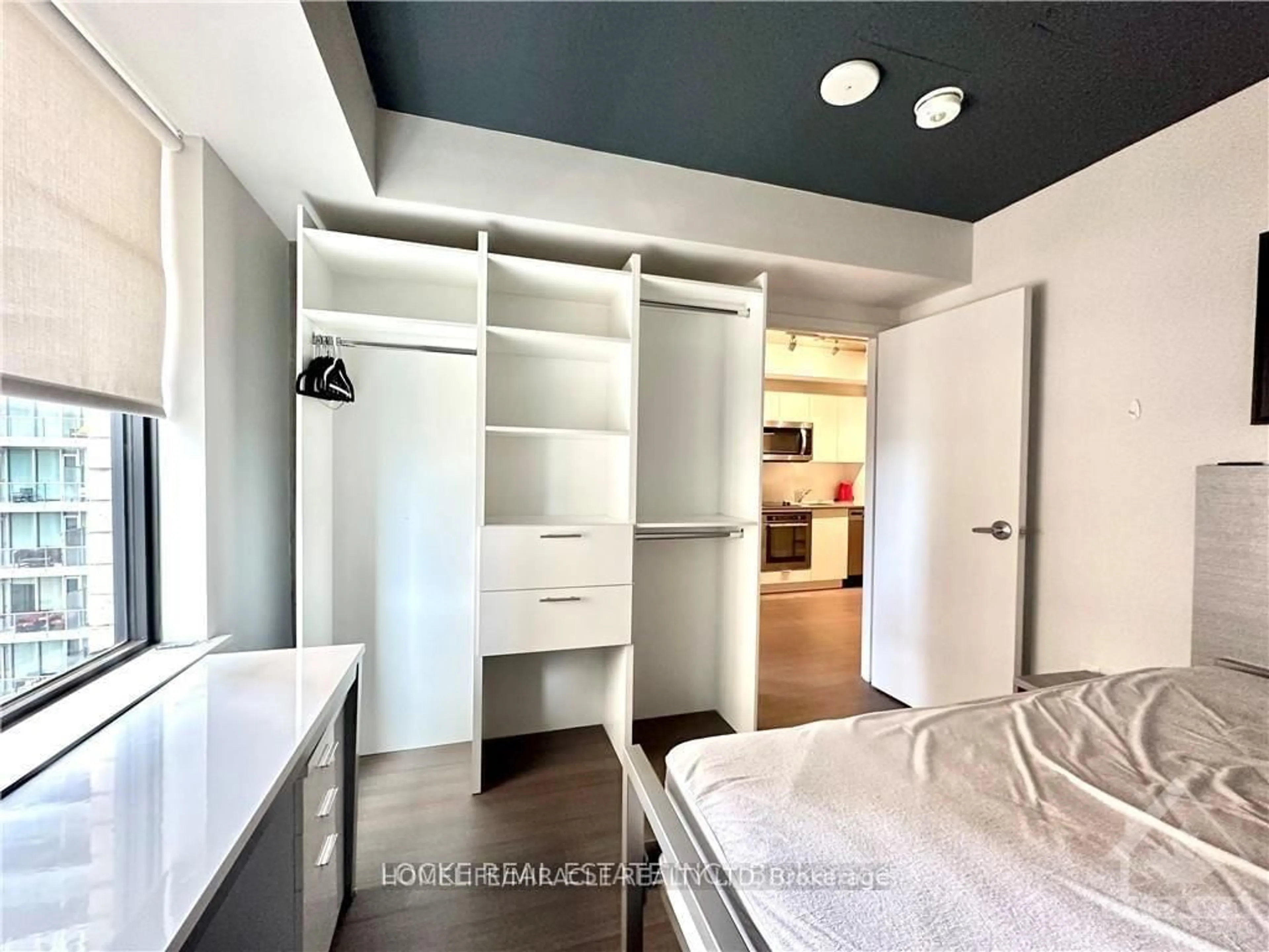 Unknown for 105 Champagne Ave #1610, Ottawa Ontario K1S 5E5