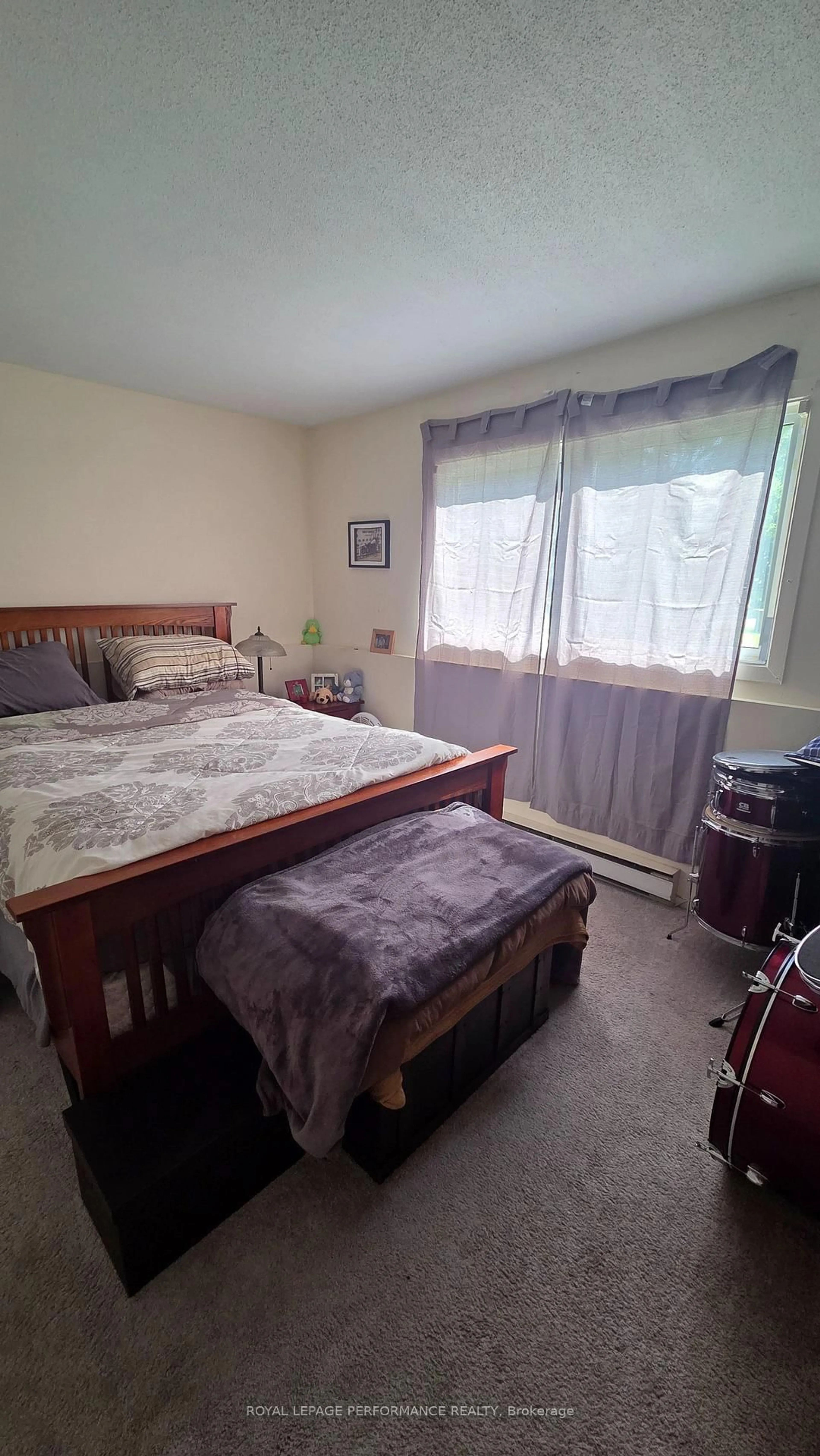 A pic of a room for 218 Viewmount Dr #115, Ottawa Ontario K2E 7X5