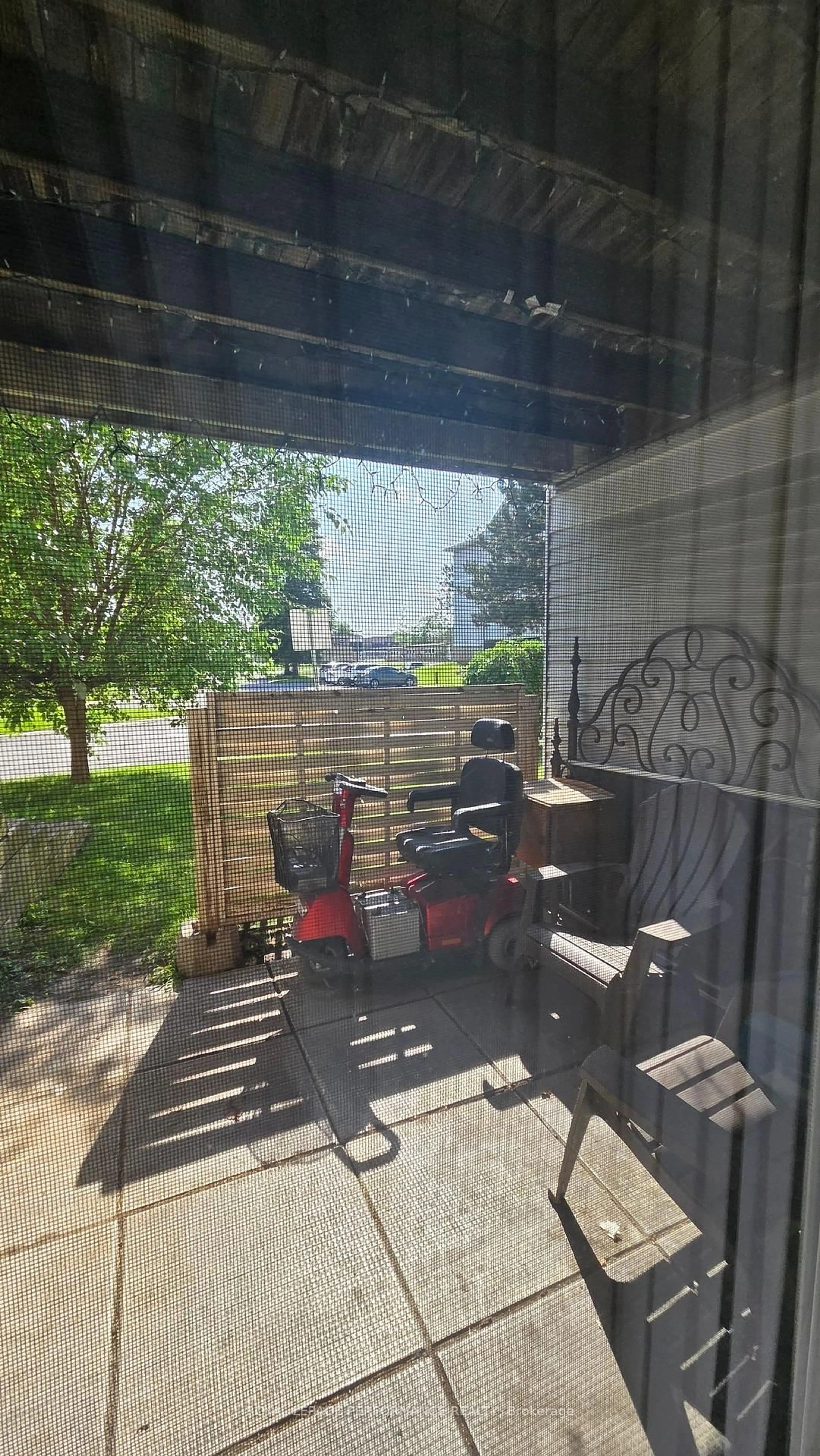 Patio, unknown for 218 Viewmount Dr #115, Ottawa Ontario K2E 7X5