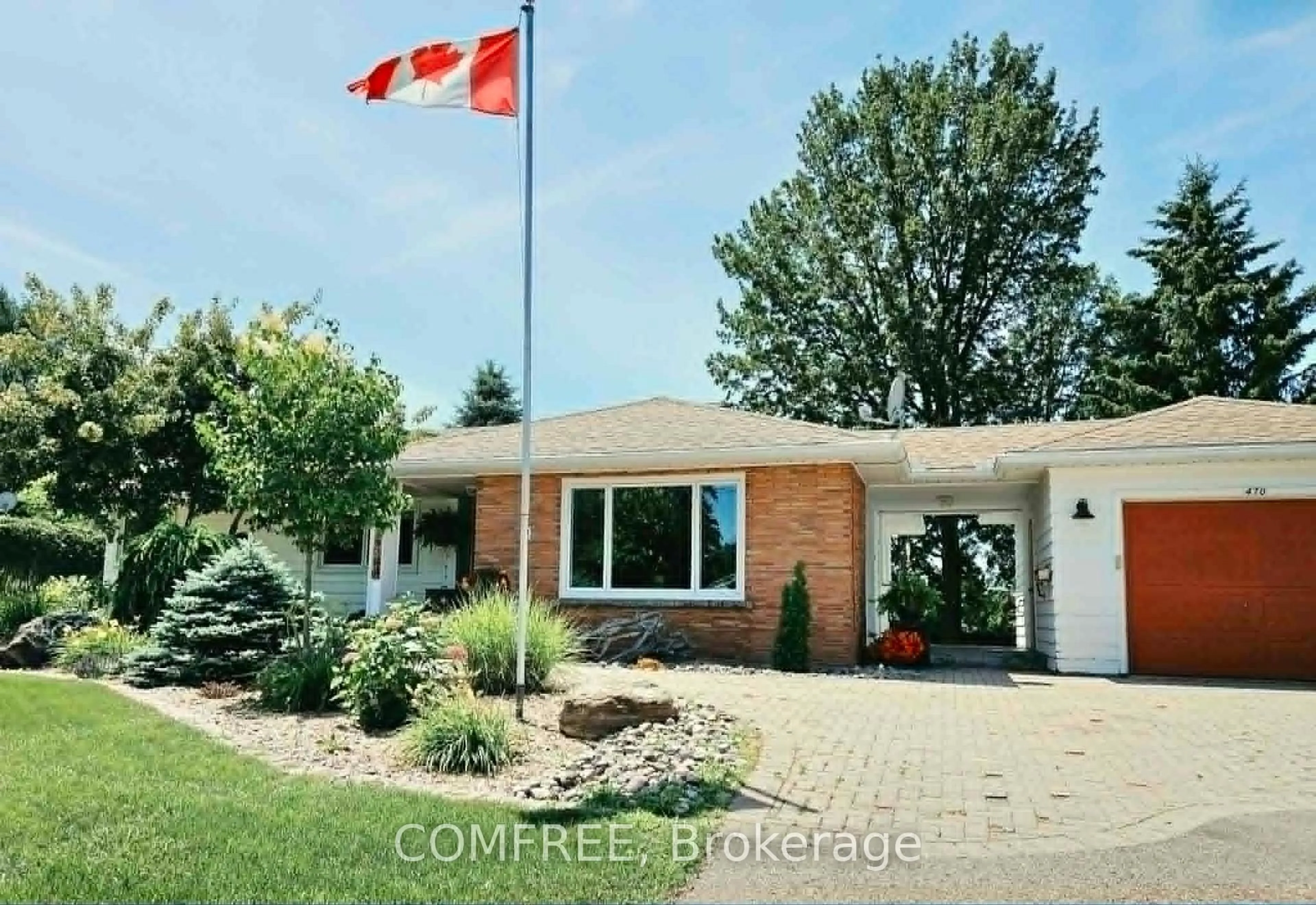Home with brick exterior material, street for 470 Fraser St, Pembroke Ontario K8A 1Y7