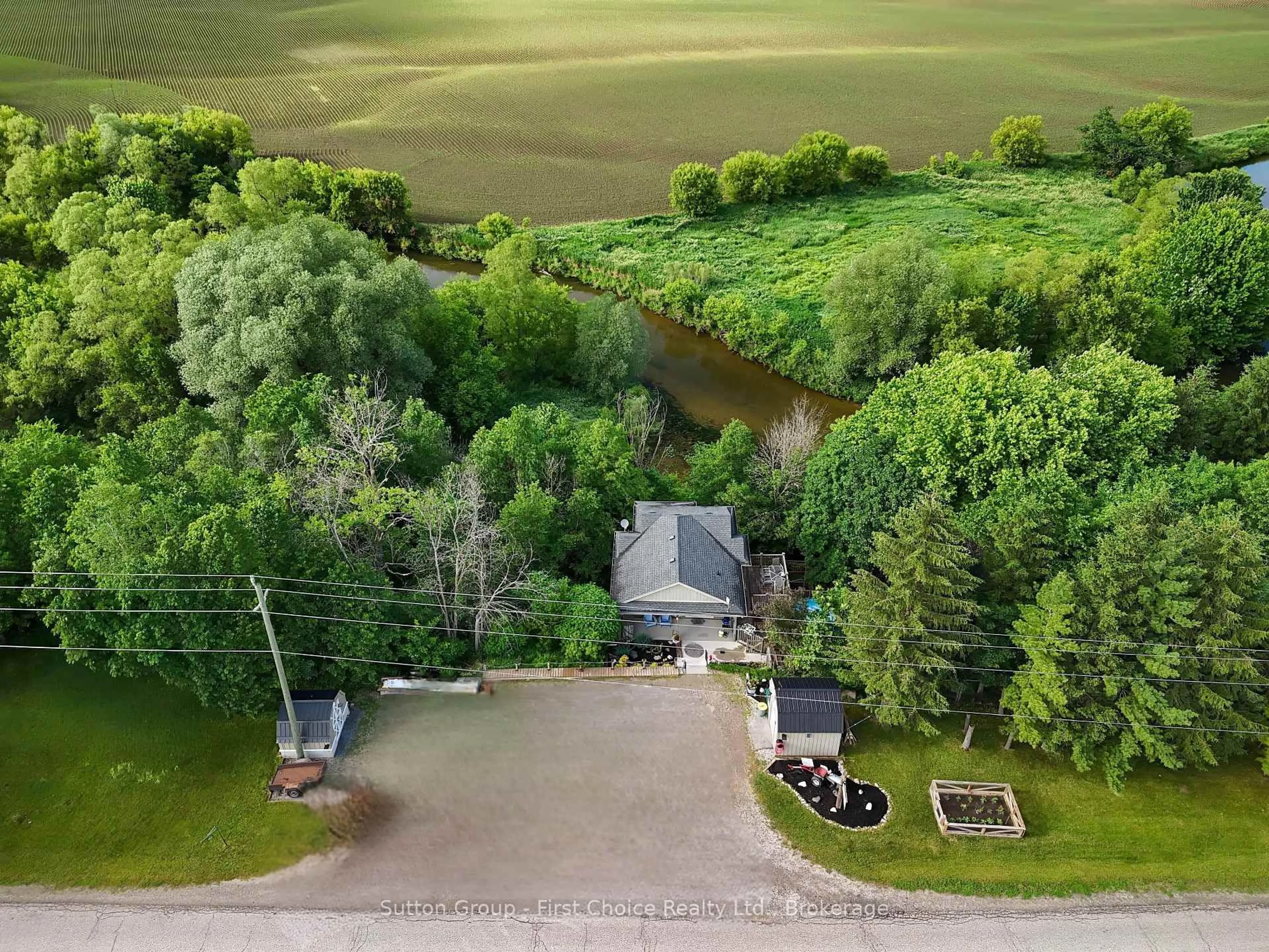 A pic from outside/outdoor area/front of a property/back of a property/a pic from drone, water/lake/river/ocean view for 1160 Lisbon Rd, Wellesley Ontario N0B 2T0