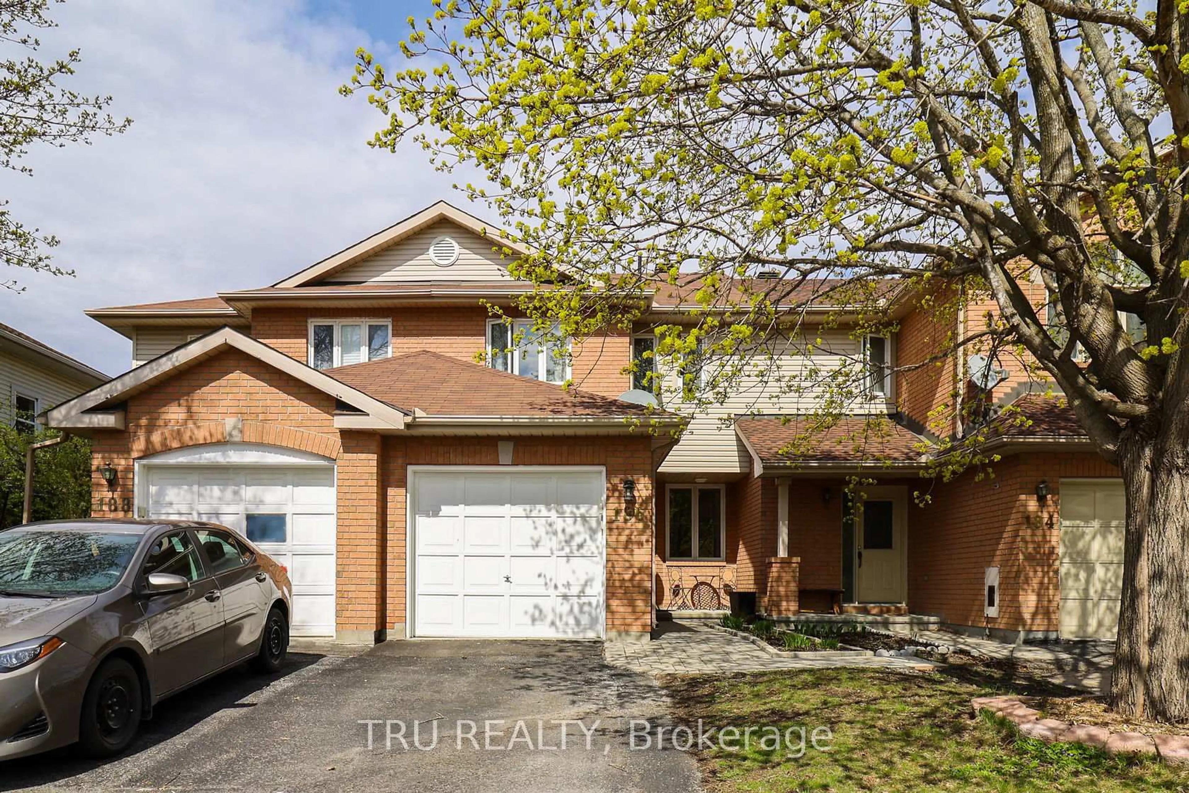 Home with brick exterior material, street for 186 Daventry Cres, Ottawa Ontario K2J 4N1