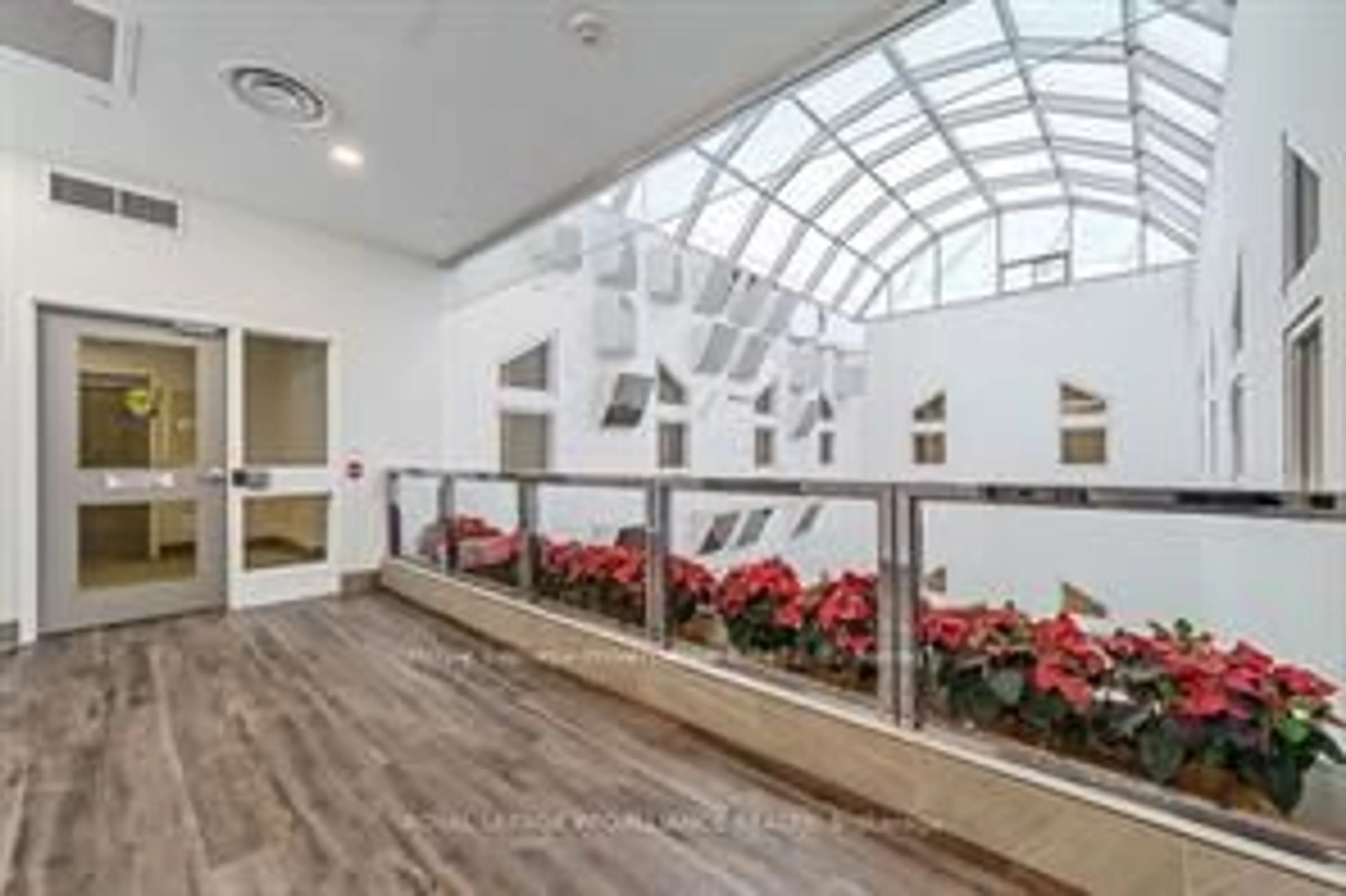 Indoor foyer for 199 Front St #514, Belleville Ontario K8N 5H5