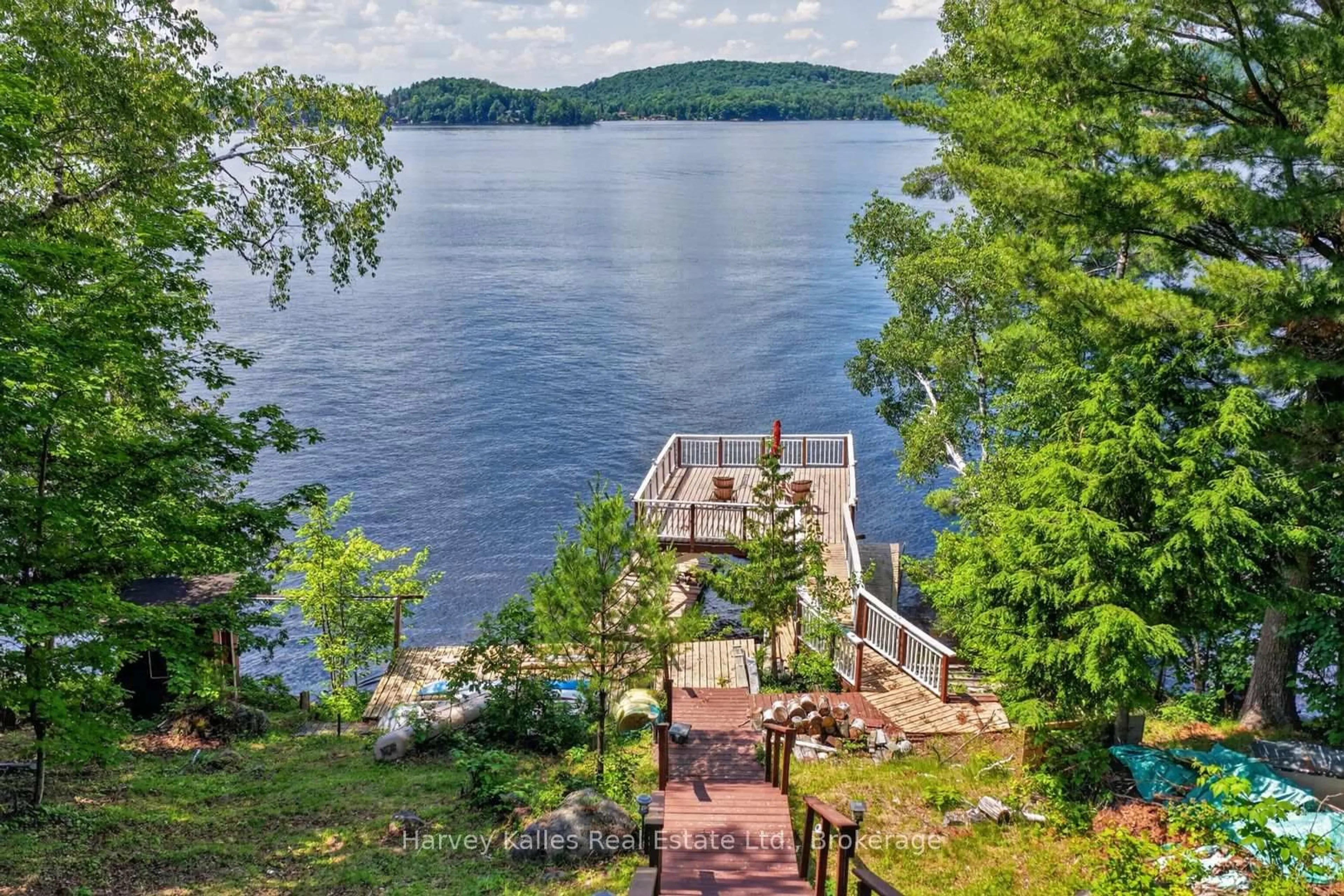 Patio, water/lake/river/ocean view for 260 West Point Sands Rd, Huntsville Ontario P1H 2J3