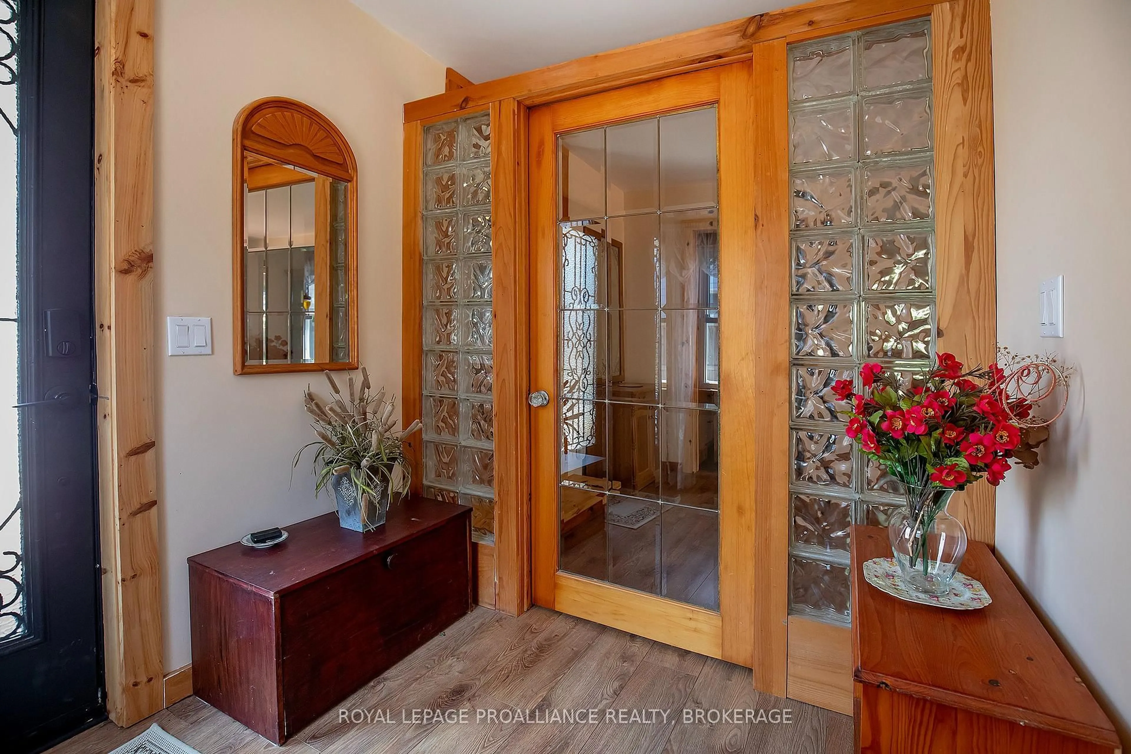 Indoor entryway for 42 Factory St, Bissett Creek Ontario K0H 2H0