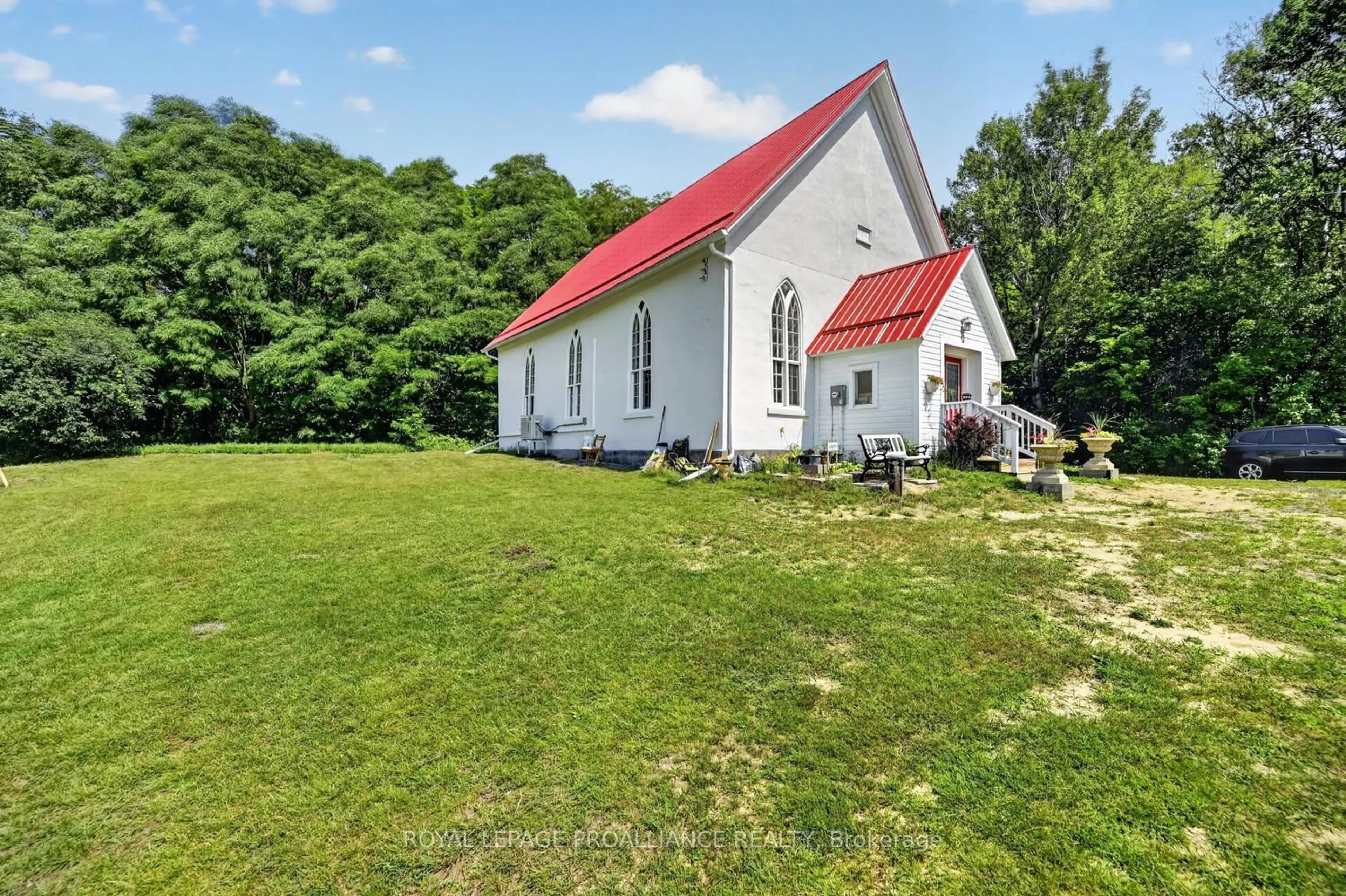 A pic from outside/outdoor area/front of a property/back of a property/a pic from drone, building for 5898 County Rd 6 Rd, Elizabethtown-Kitley Ontario K6V 5T5