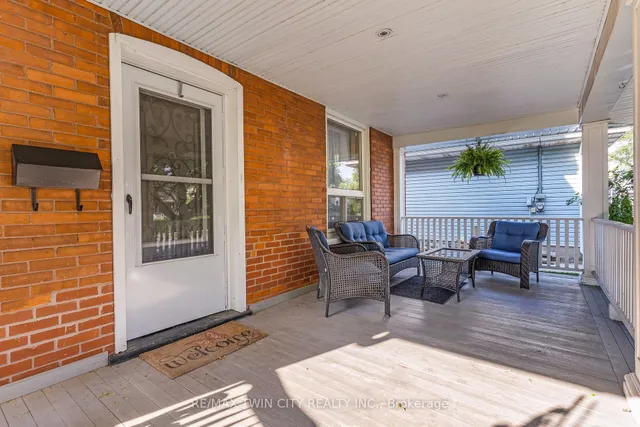 630 Lawrence St, Cambridge 4