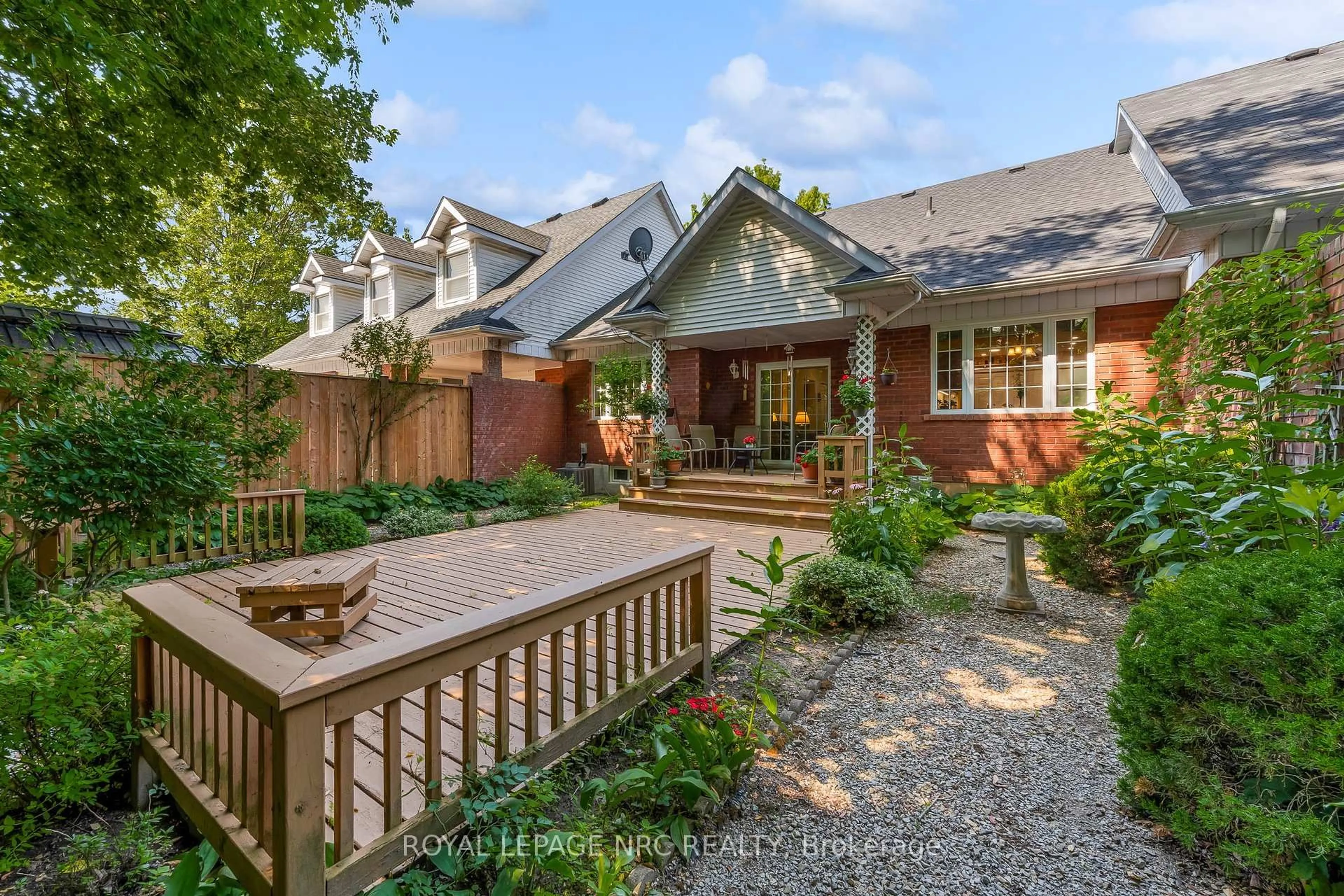 Home with brick exterior material, street for 25 Milburn Dr, Pelham Ontario L0S 1E4