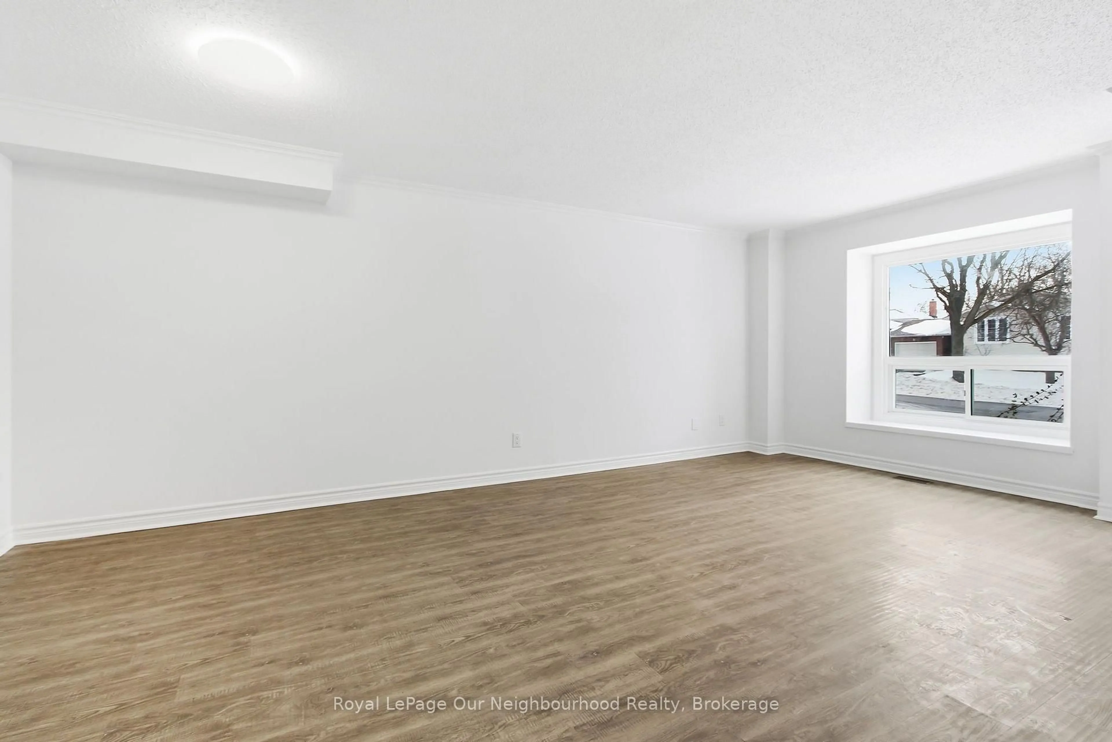 A pic of a room for 226 Highview Ave #70, London South Ontario N6J 4K1
