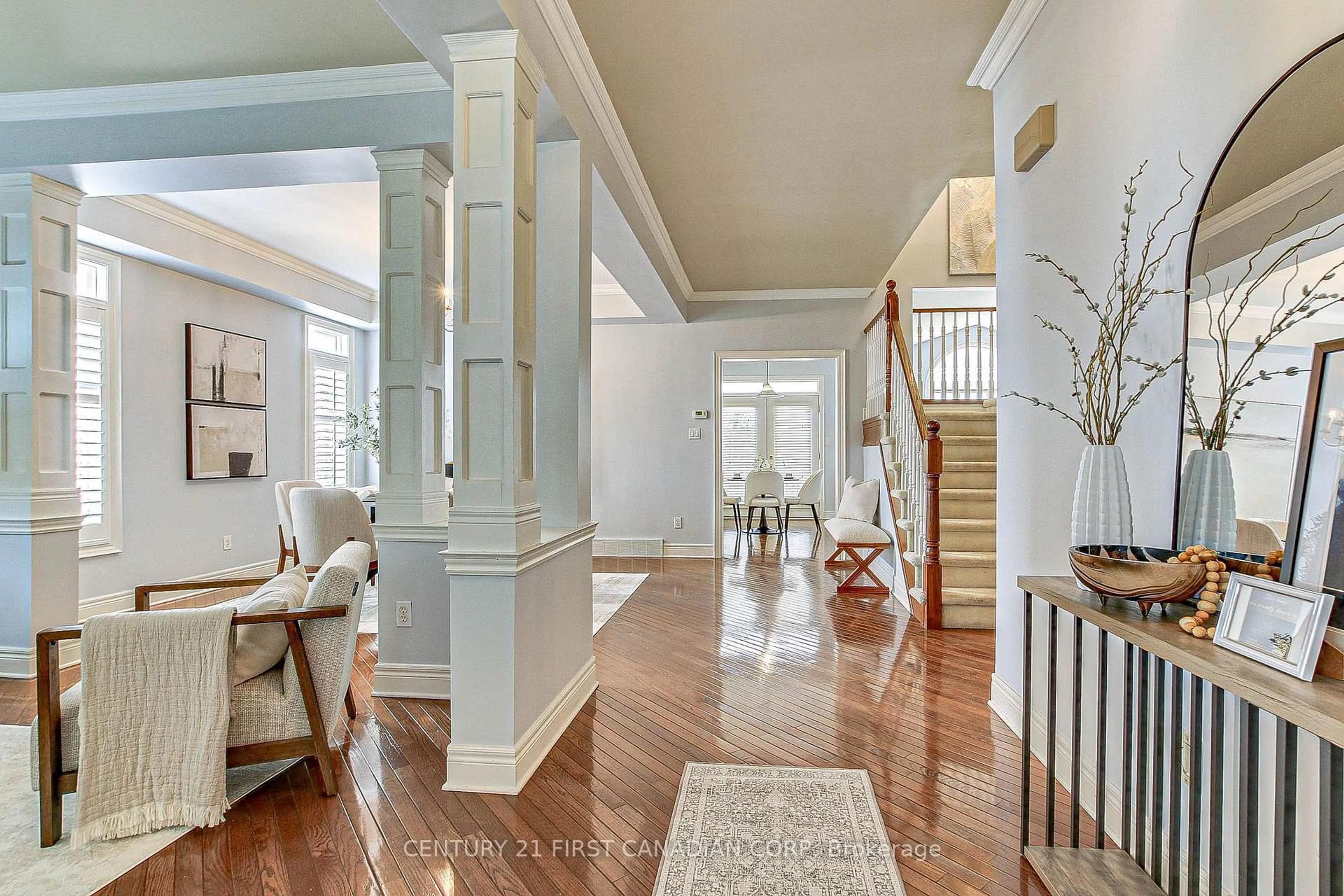 Indoor entryway for 322 CHAMBERS Pl, London North Ontario N5X 4H4