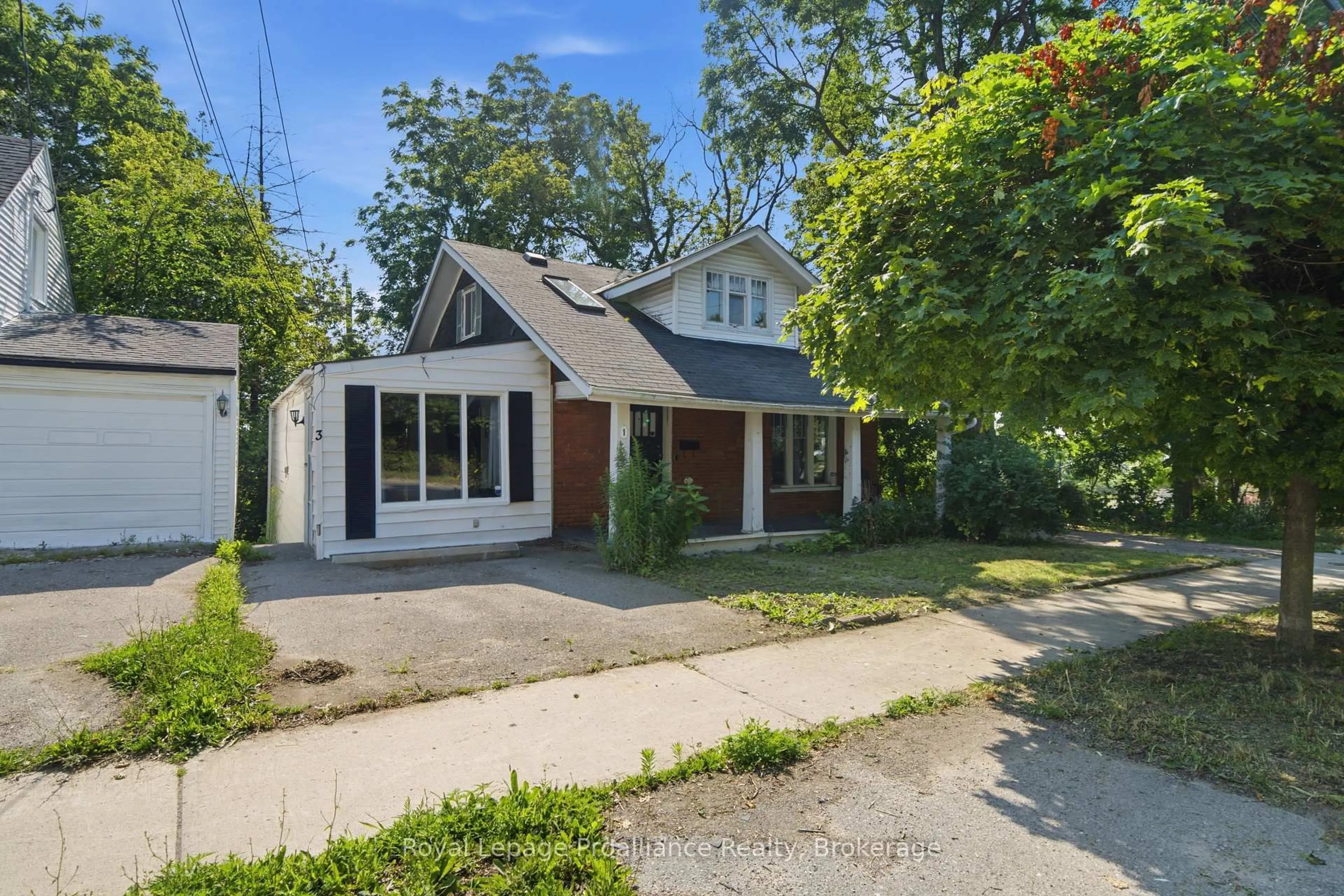 Unknown for 1 Highland Ave, Belleville Ontario K8P 3P8