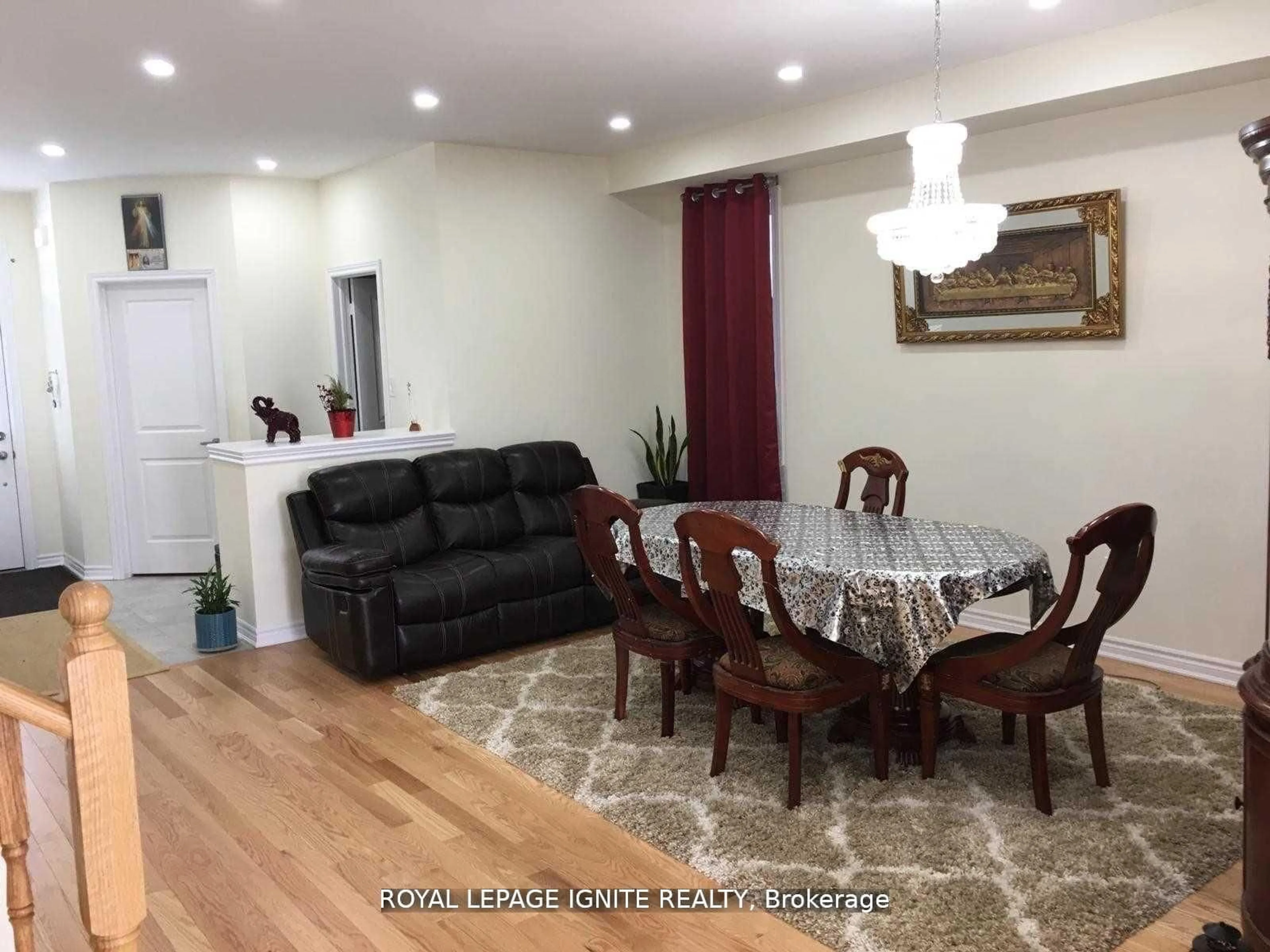 Dining room, wood/laminate floor for 41 Northhill Ave, Cavan Monaghan Ontario L0A 1G0