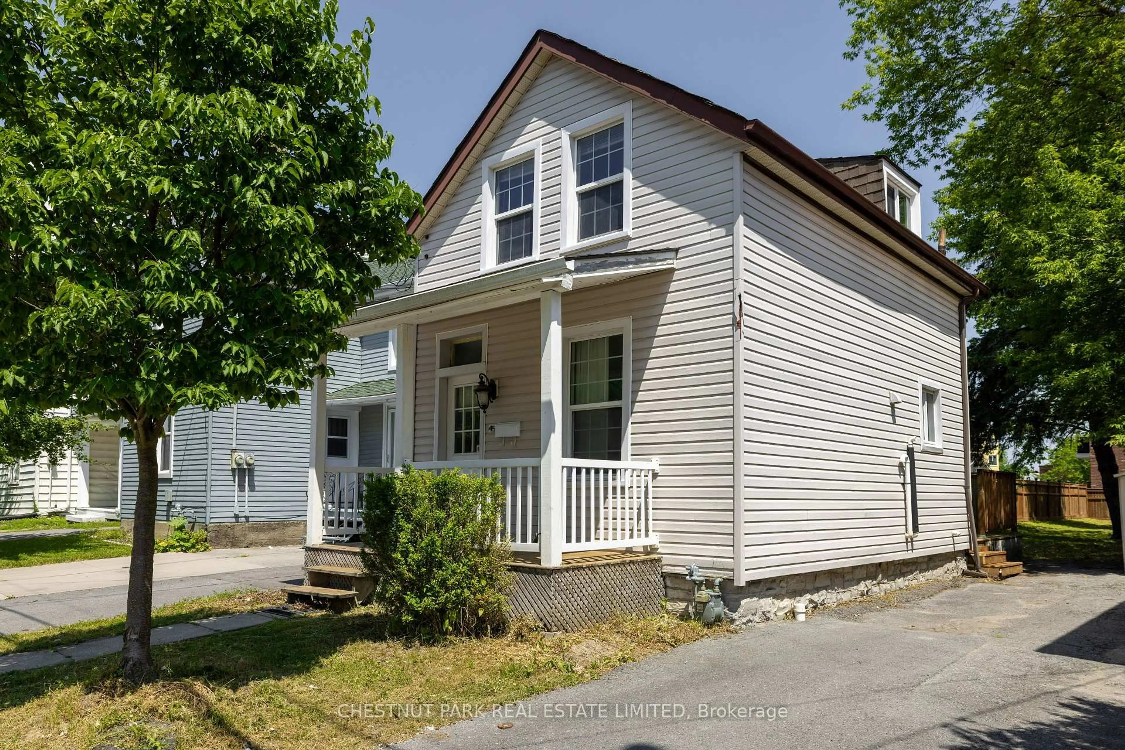 Unknown for 451 Albert St, Kingston Ontario K7L 3W4