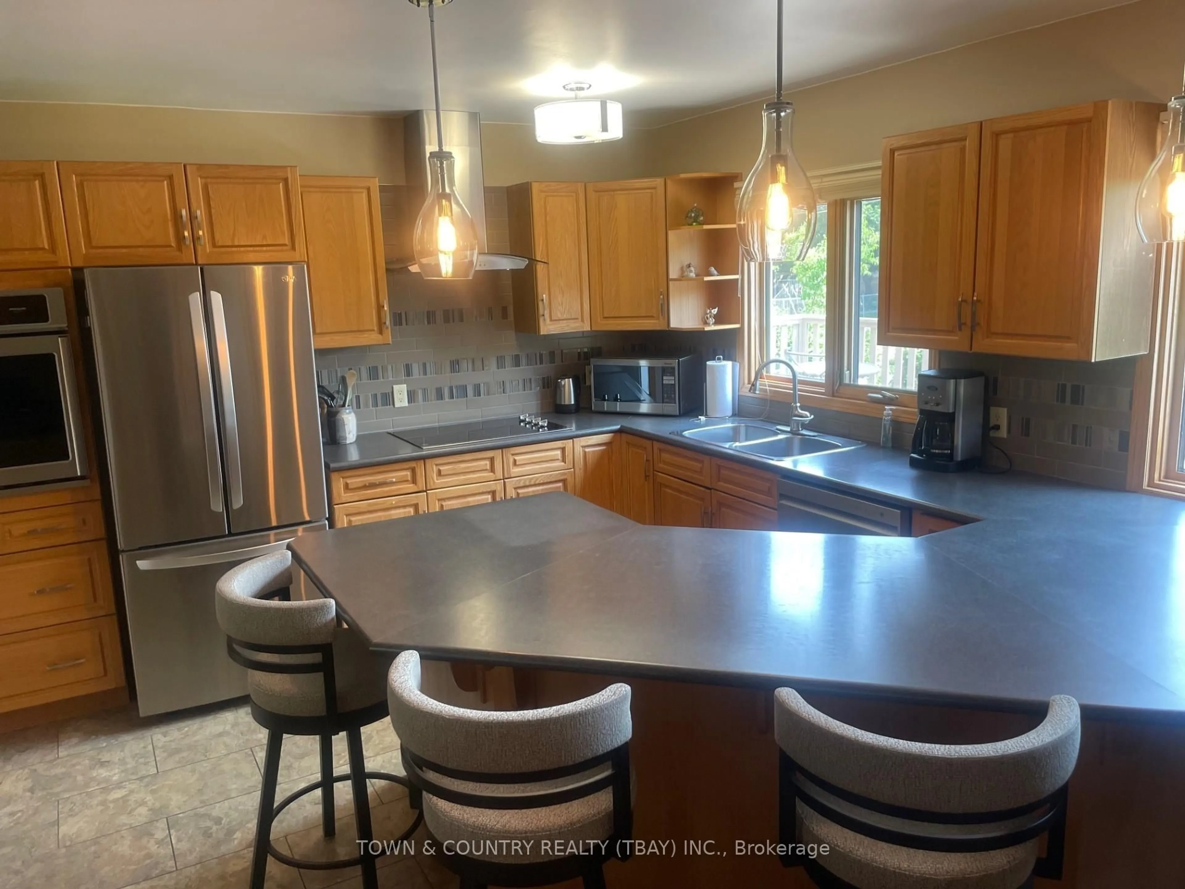 Open concept kitchen, unknown for 145 Duke St, Thunder Bay Ontario P7A 5S9