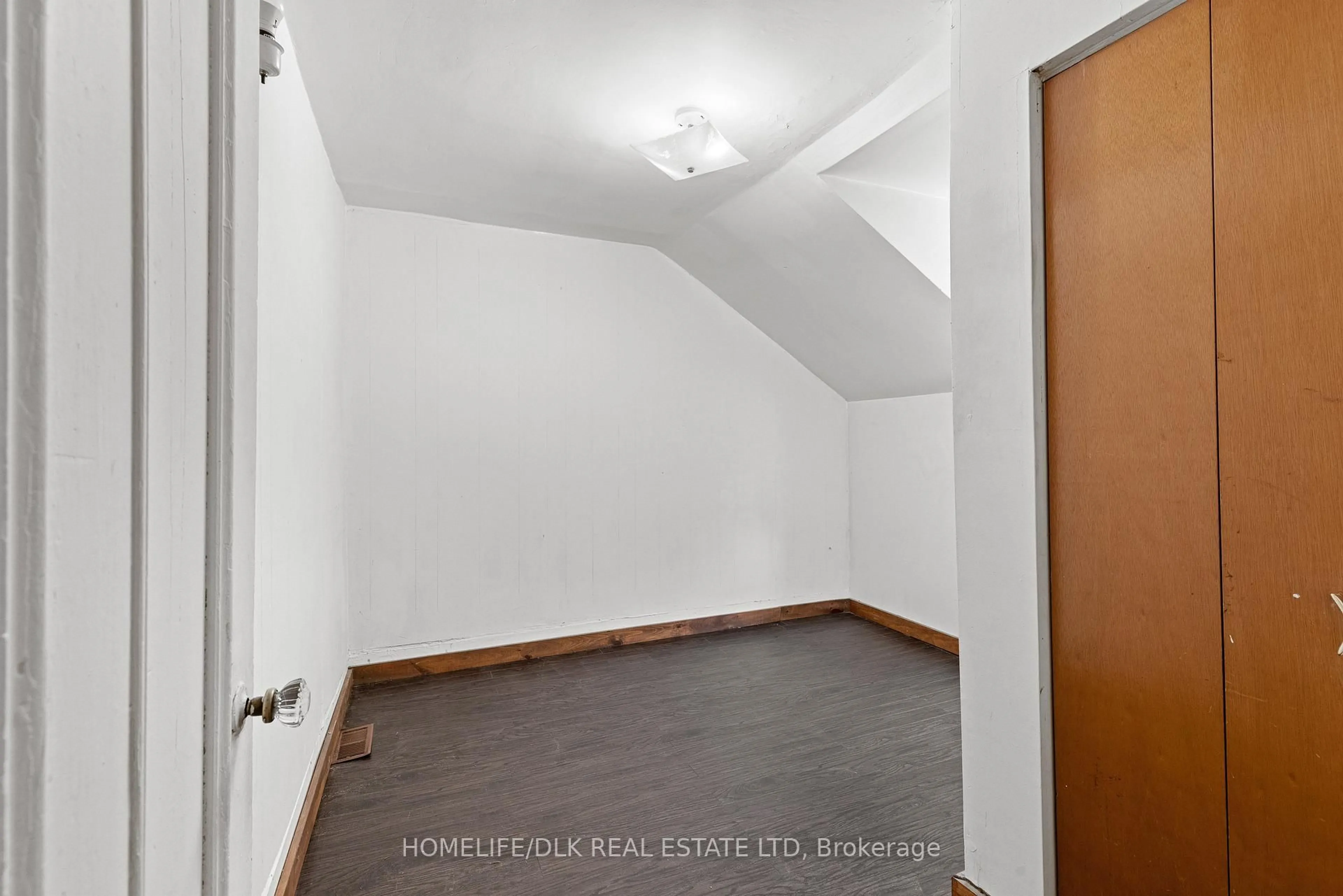 A pic of a room for 20/22 Pearl St, Brockville Ontario K6V 1P3