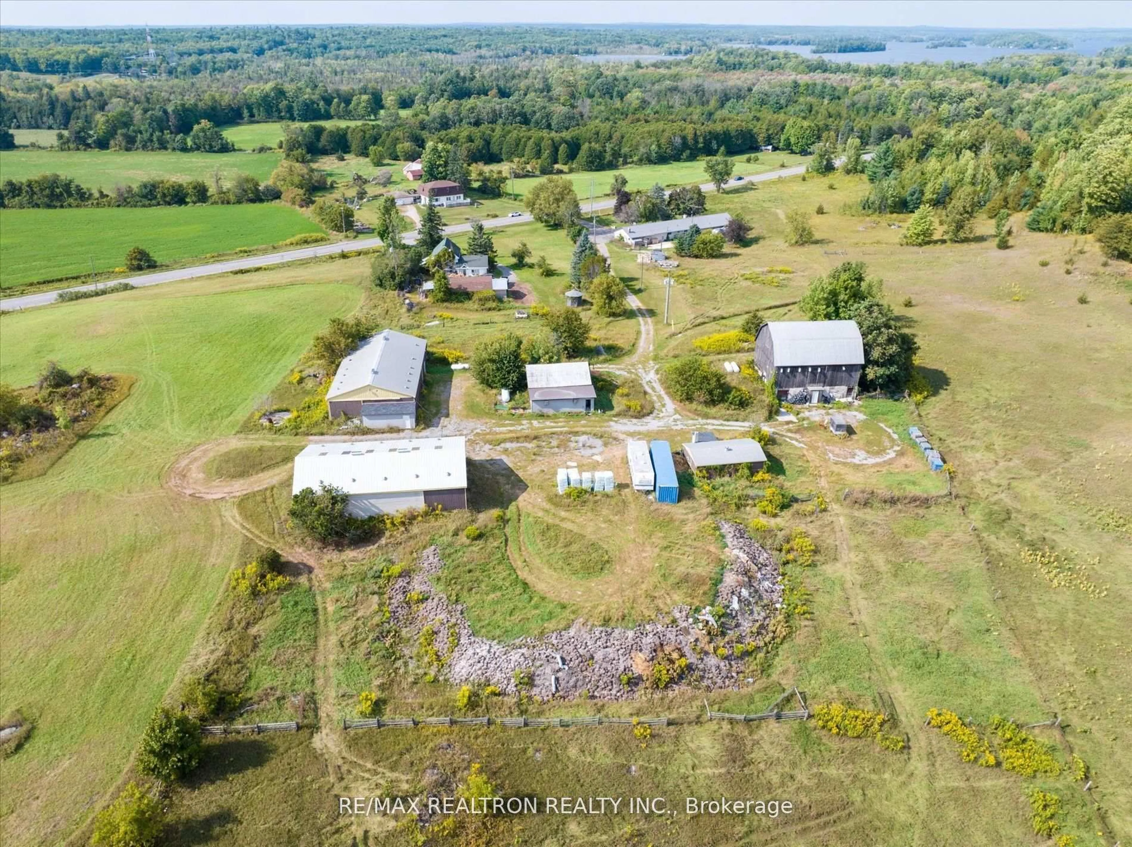 A pic from outside/outdoor area/front of a property/back of a property/a pic from drone, unknown for 887 County 48 Rd, Havelock-Belmont-Methuen Ontario K0L 1Z0