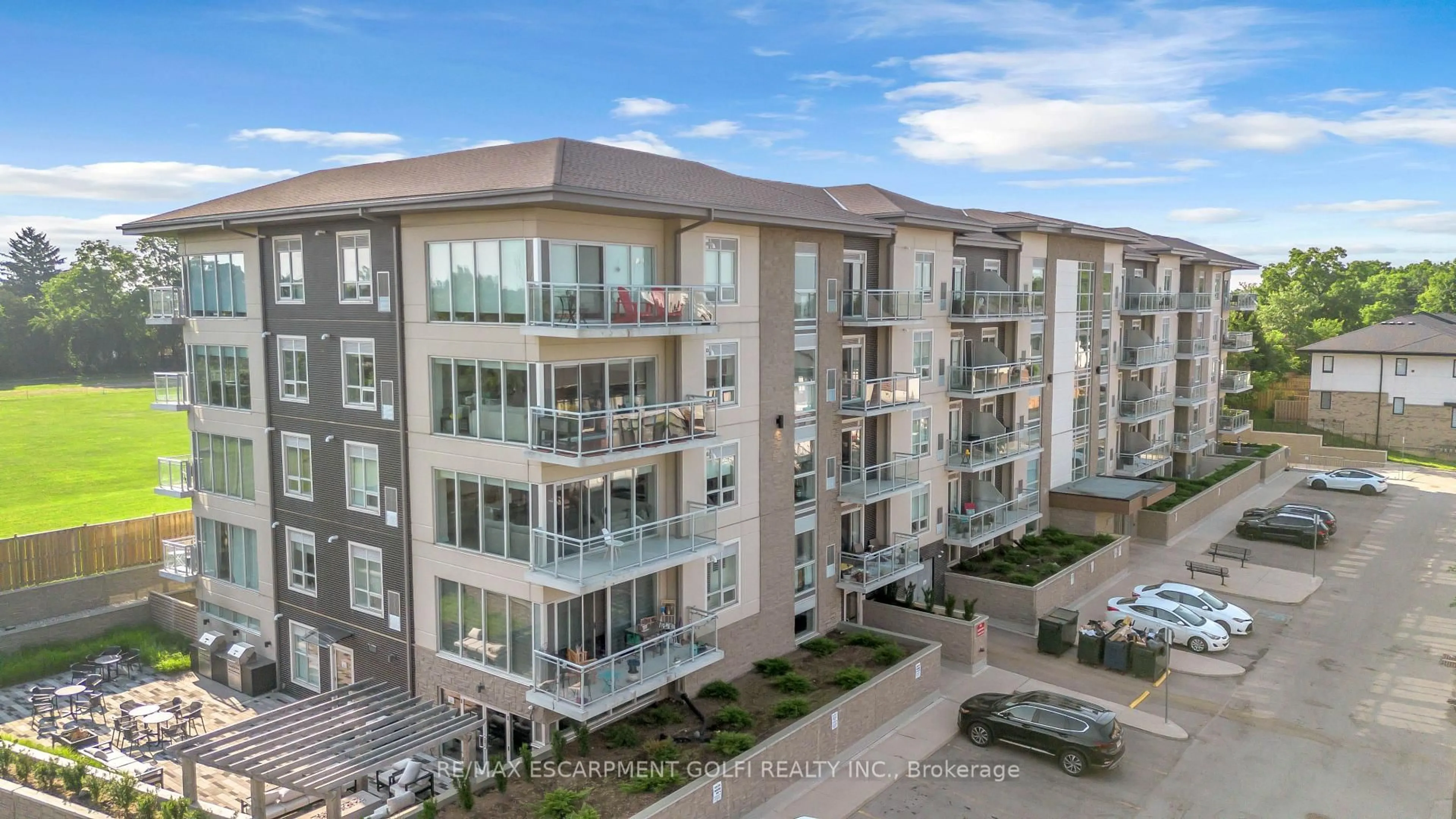 A pic from outside/outdoor area/front of a property/back of a property/a pic from drone, unknown for 16 Markle Cres #208, Hamilton Ontario L9G 0H4