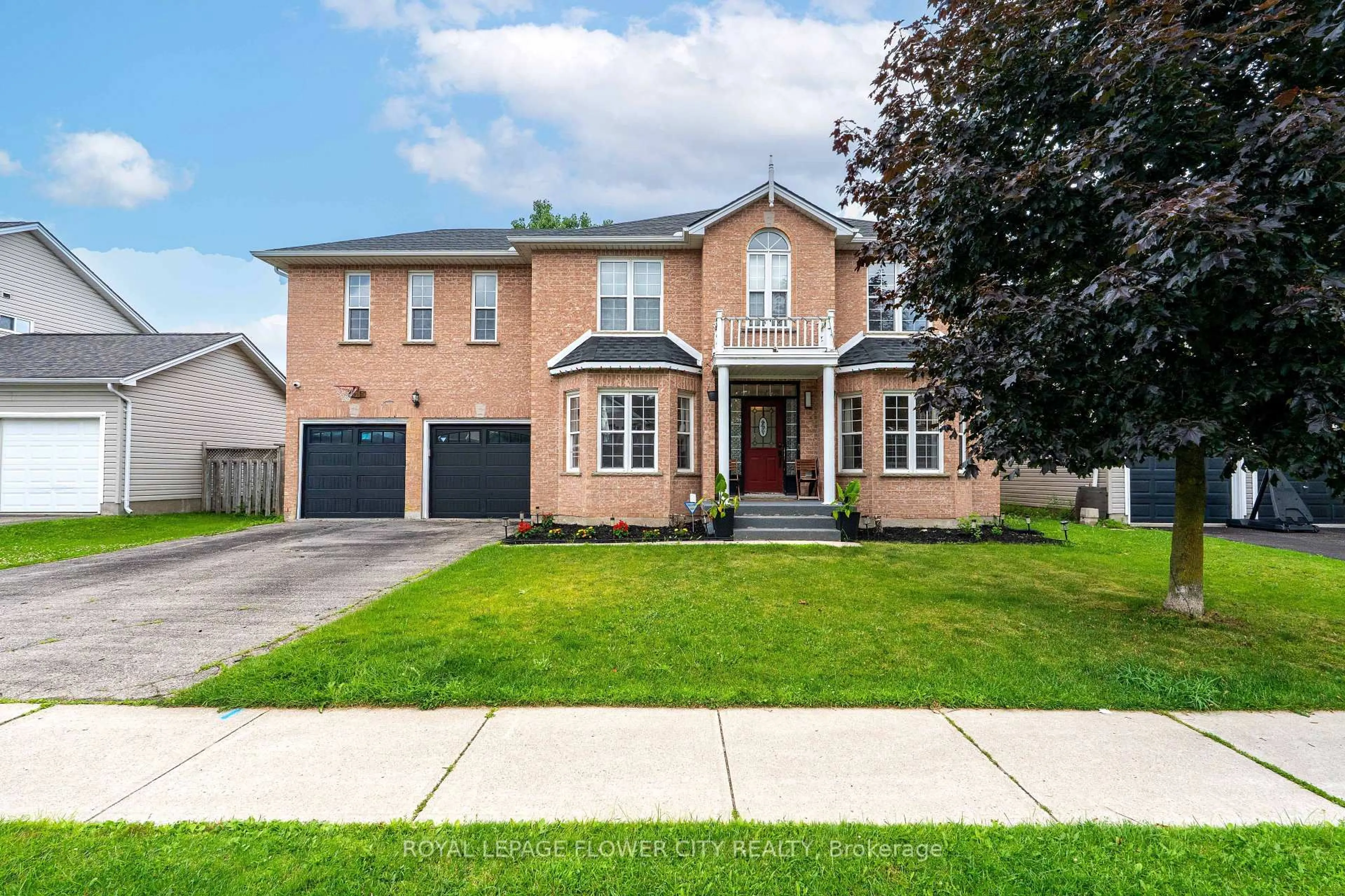 Home with brick exterior material, street for 10 Owen St, Ingersoll Ontario N5C 4G7