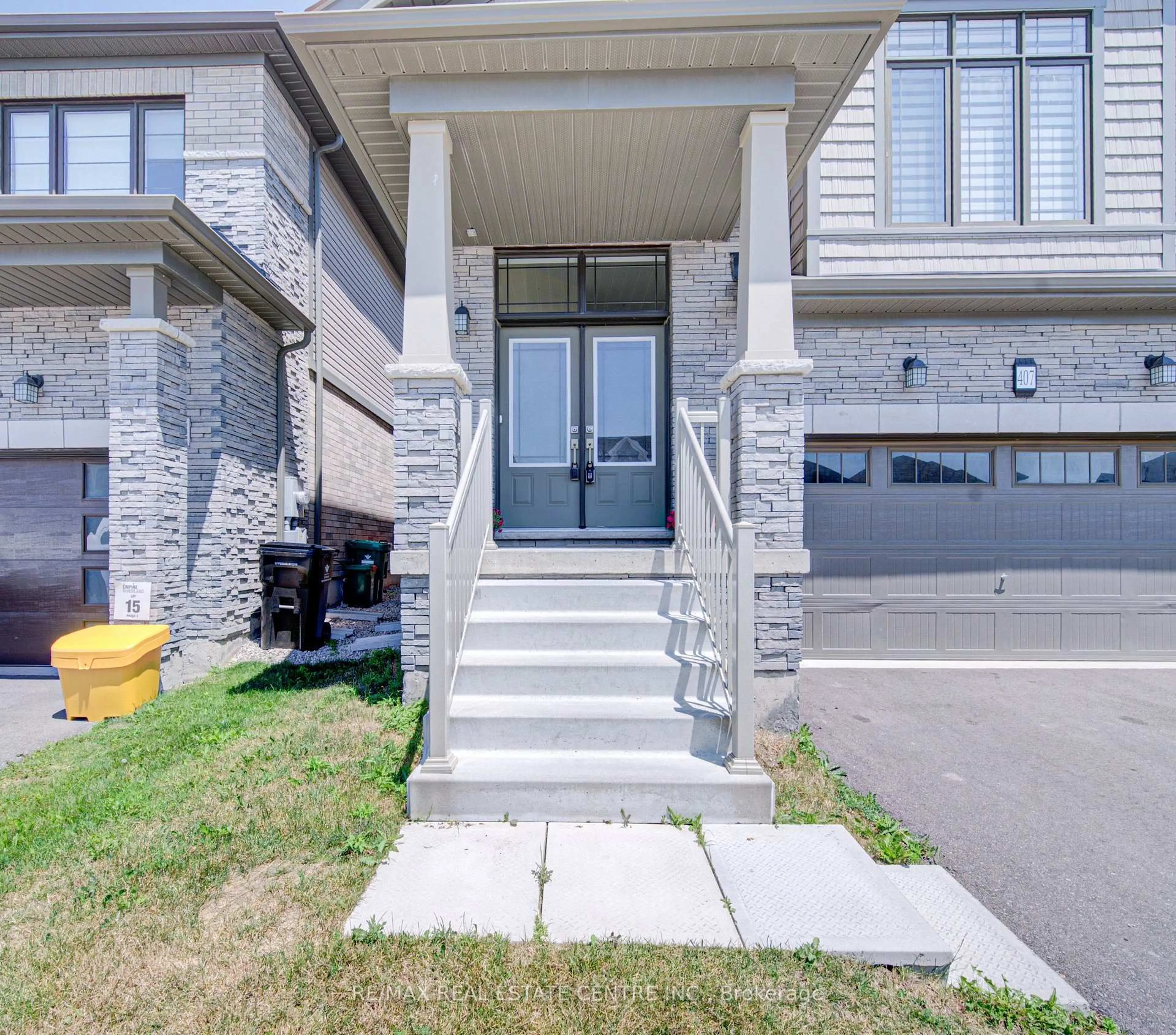 Unknown for 407 Dolman St, Woolwich Ontario N0B 1M0