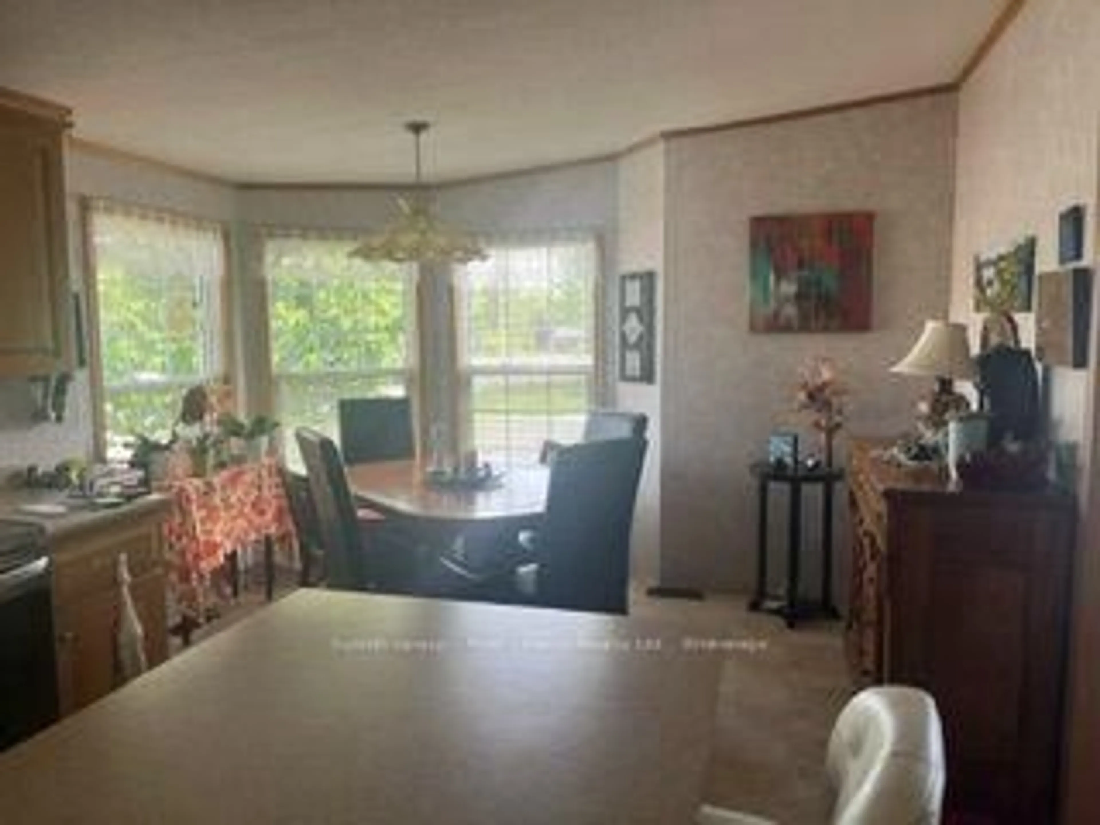 Dining room, unknown for 1 25 Thames Rd, St. Marys Ontario N4X 1C4
