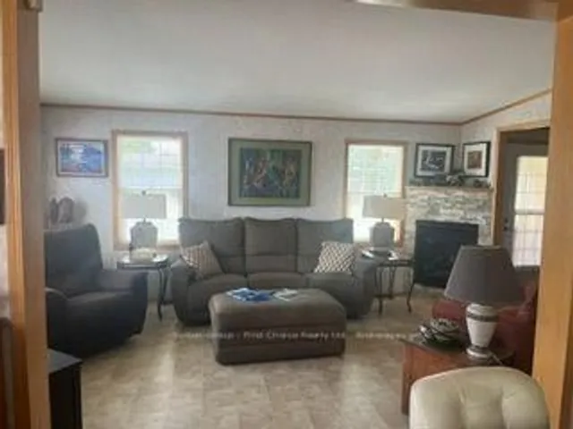 1 25 Thames Rd, St. Marys 5