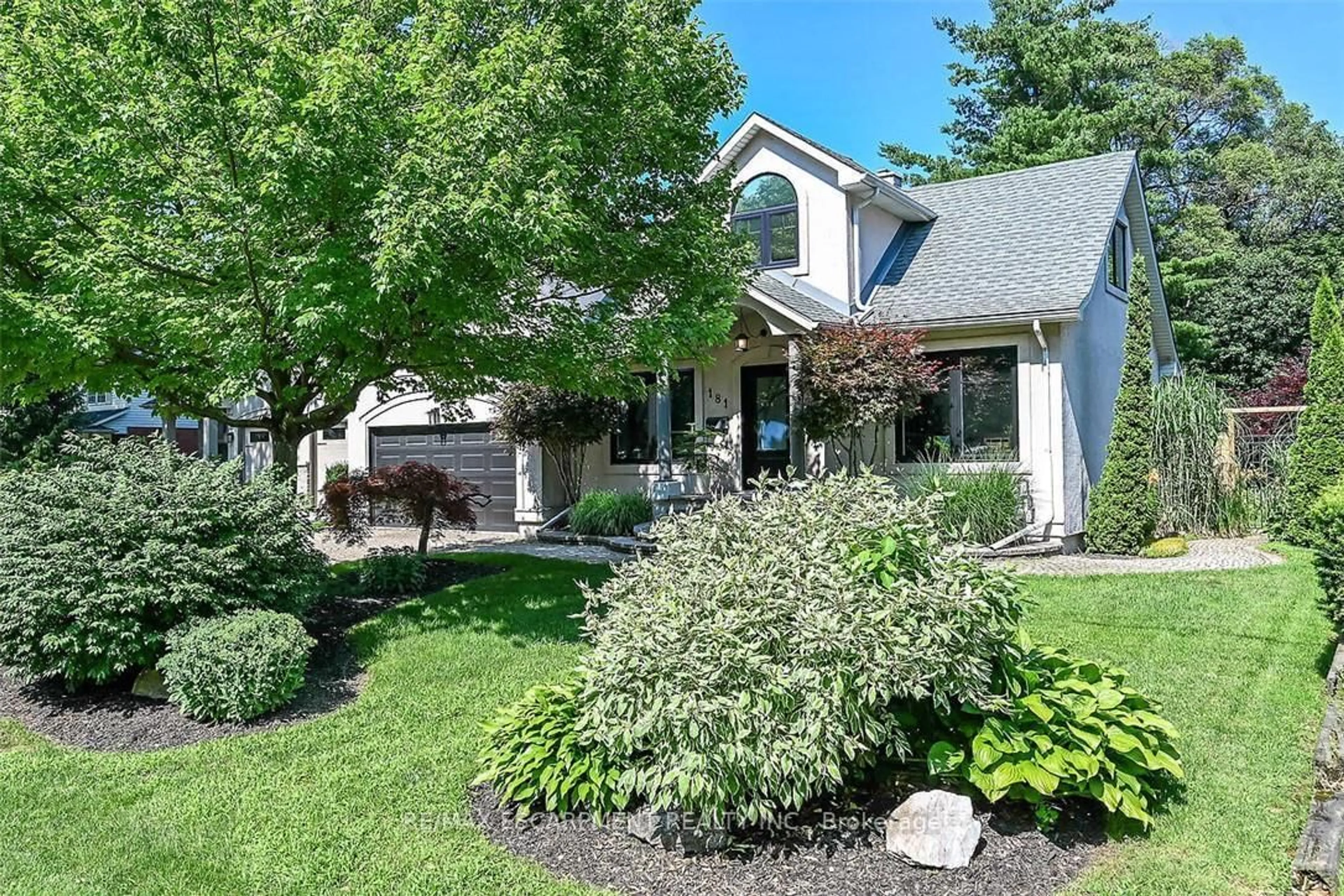 Home with brick exterior material, street for 181 Central Dr, Hamilton Ontario L9G 2A3