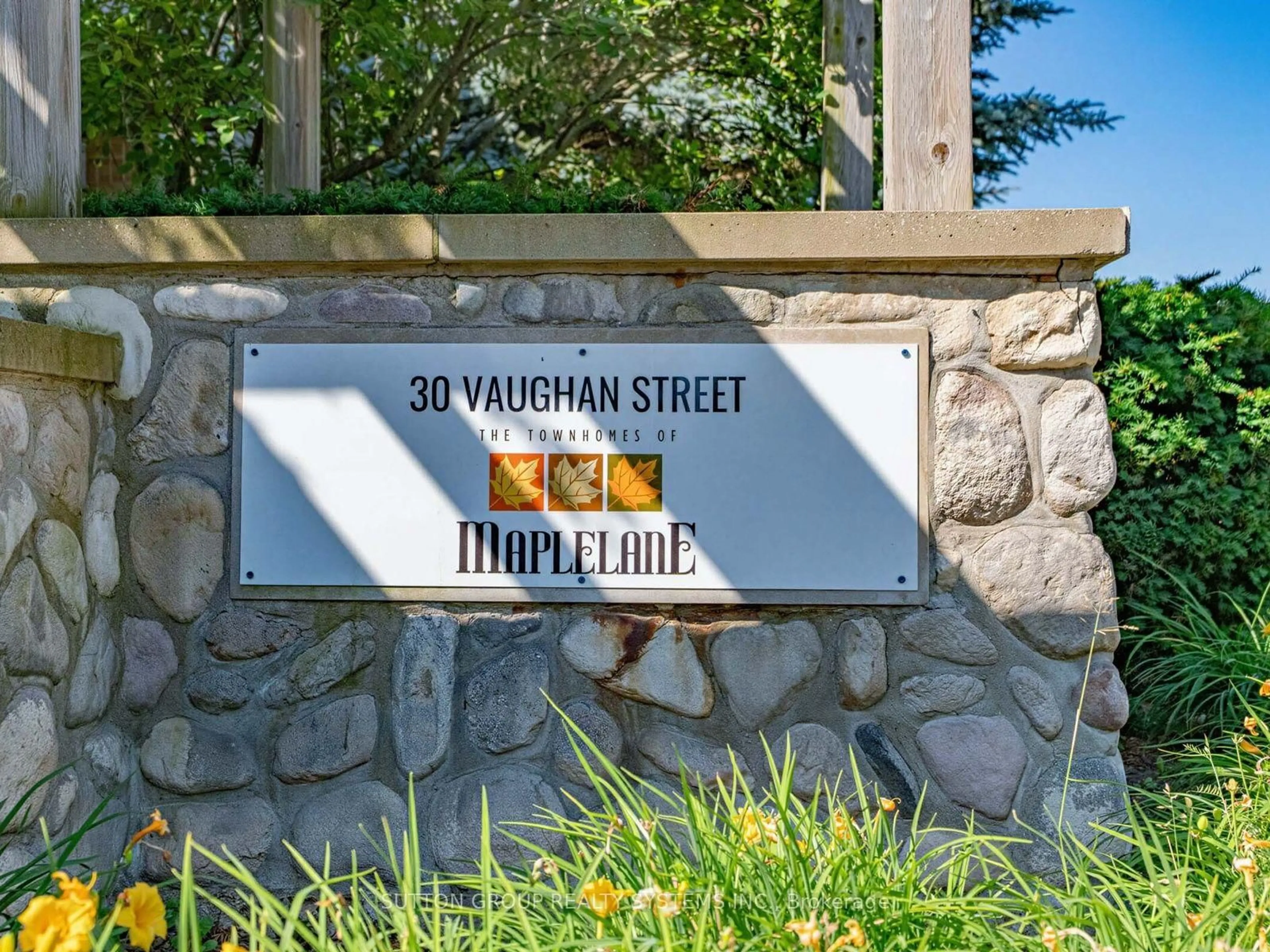Home with vinyl exterior material, street for 30 Vaughan St #68, Guelph Ontario N1G 0B8