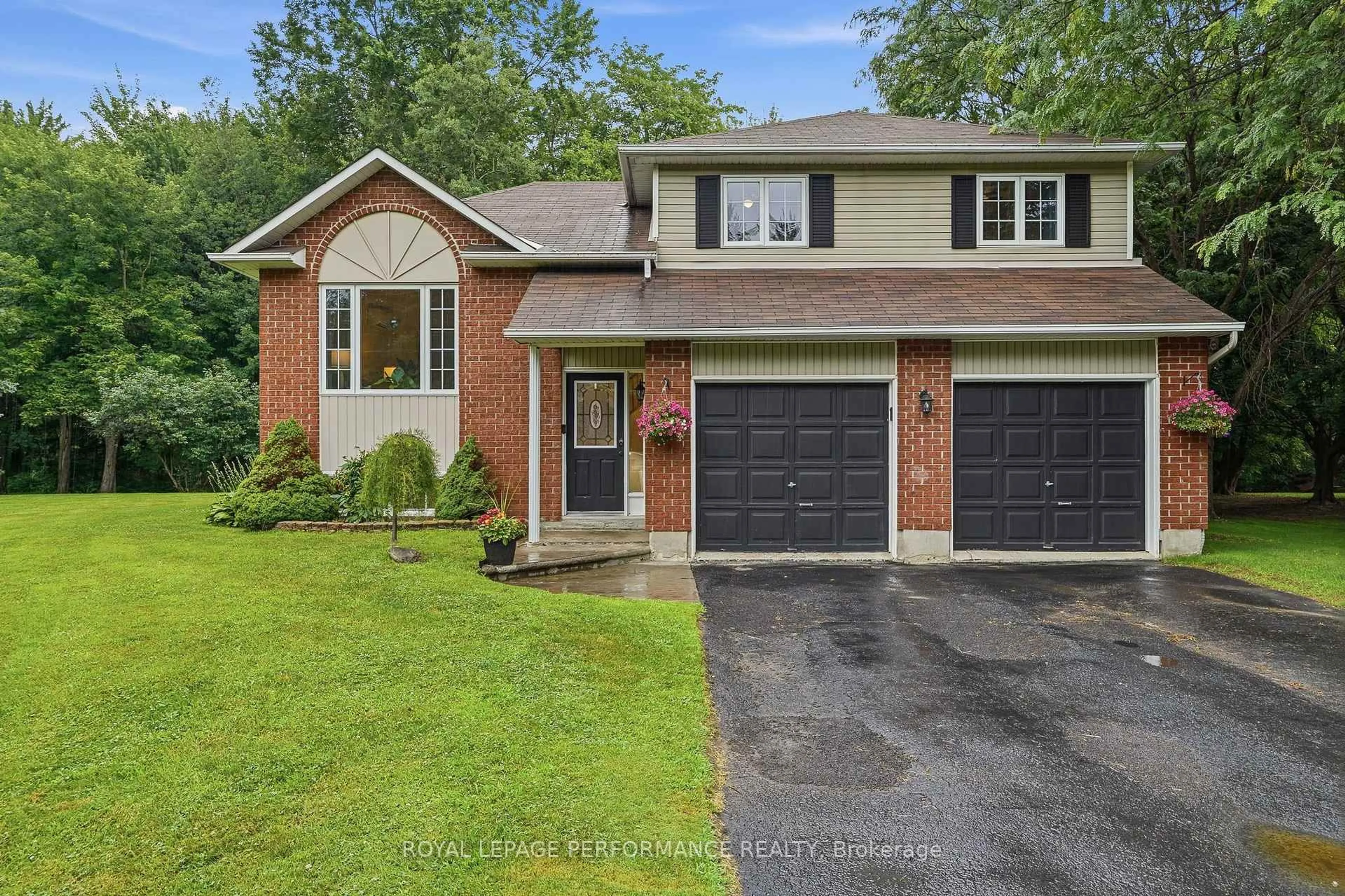 Home with brick exterior material, street for 193 Blue Jay Dr, Clarence-Rockland Ontario K4K 1K9