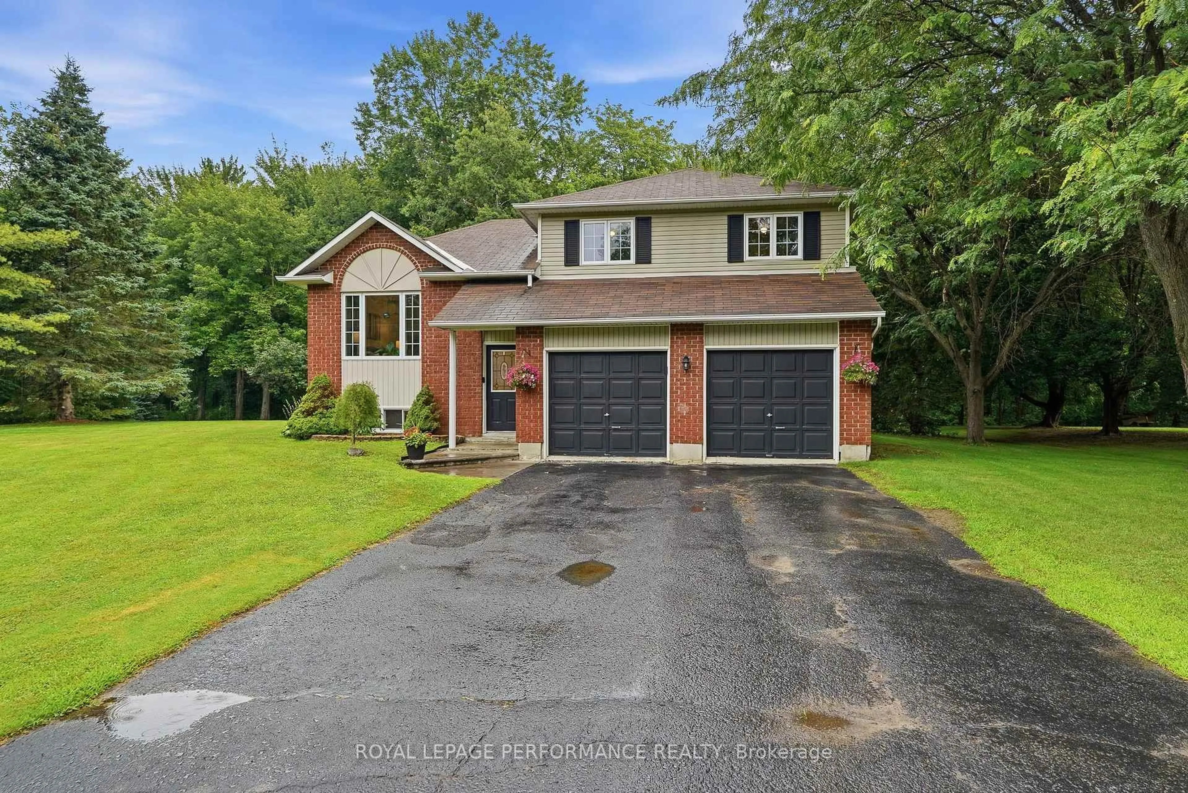 Home with brick exterior material, street for 193 Blue Jay Dr, Clarence-Rockland Ontario K4K 1K9