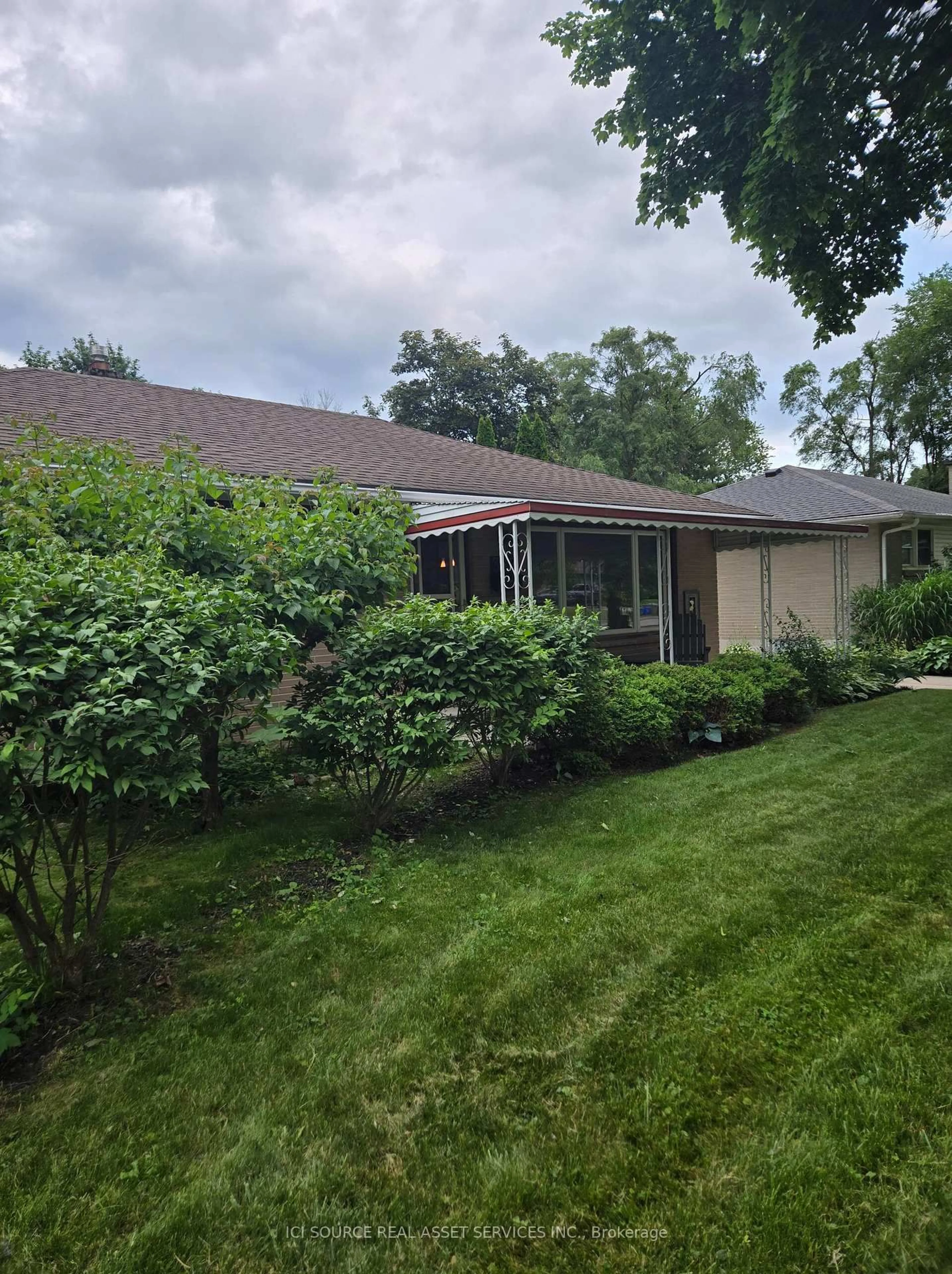 Unknown for 388 Griffith St, London South Ontario N6K 2S2