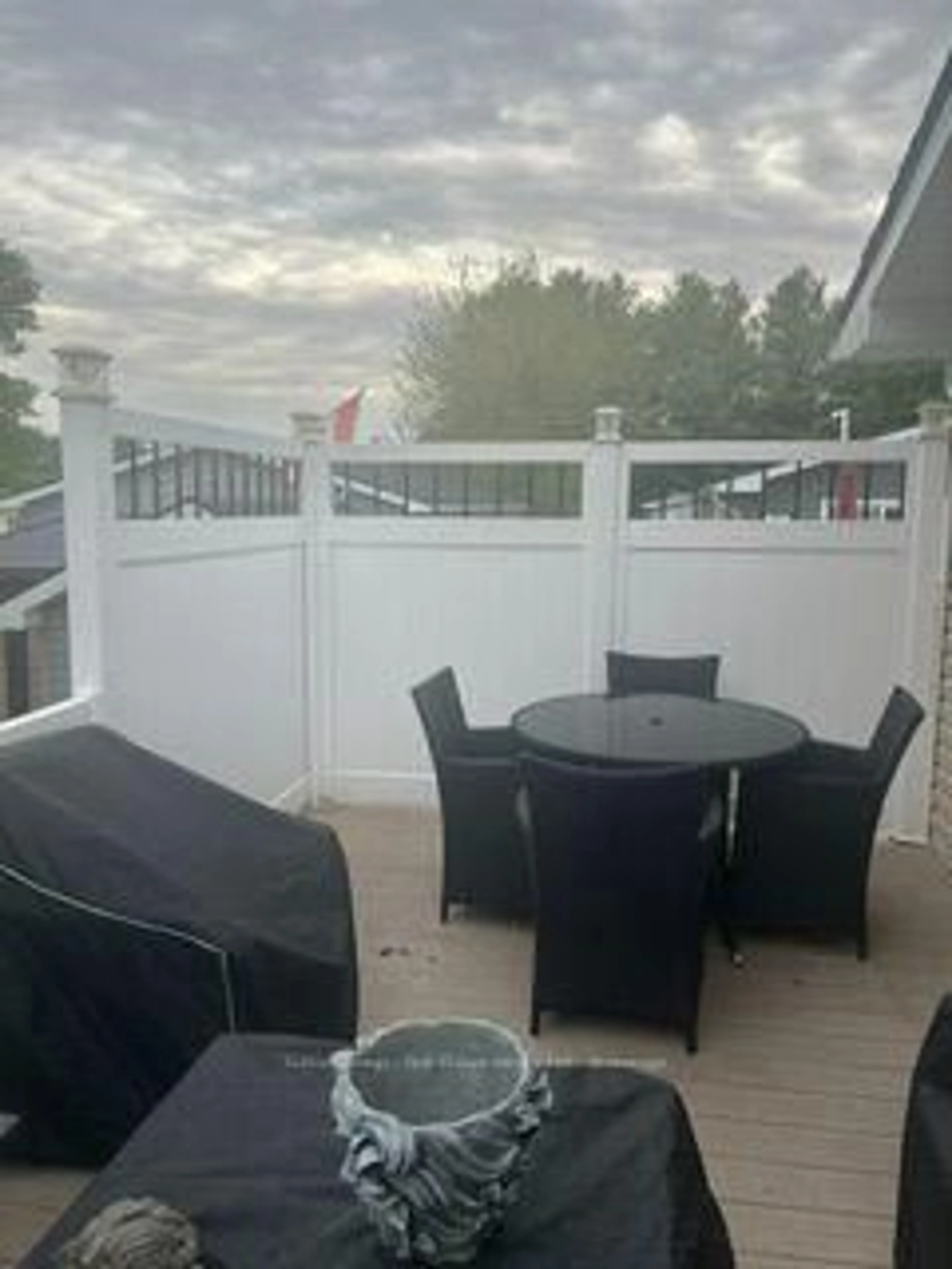 Patio, unknown for 14 25 Thames Rd, St. Marys Ontario N4X 1G1