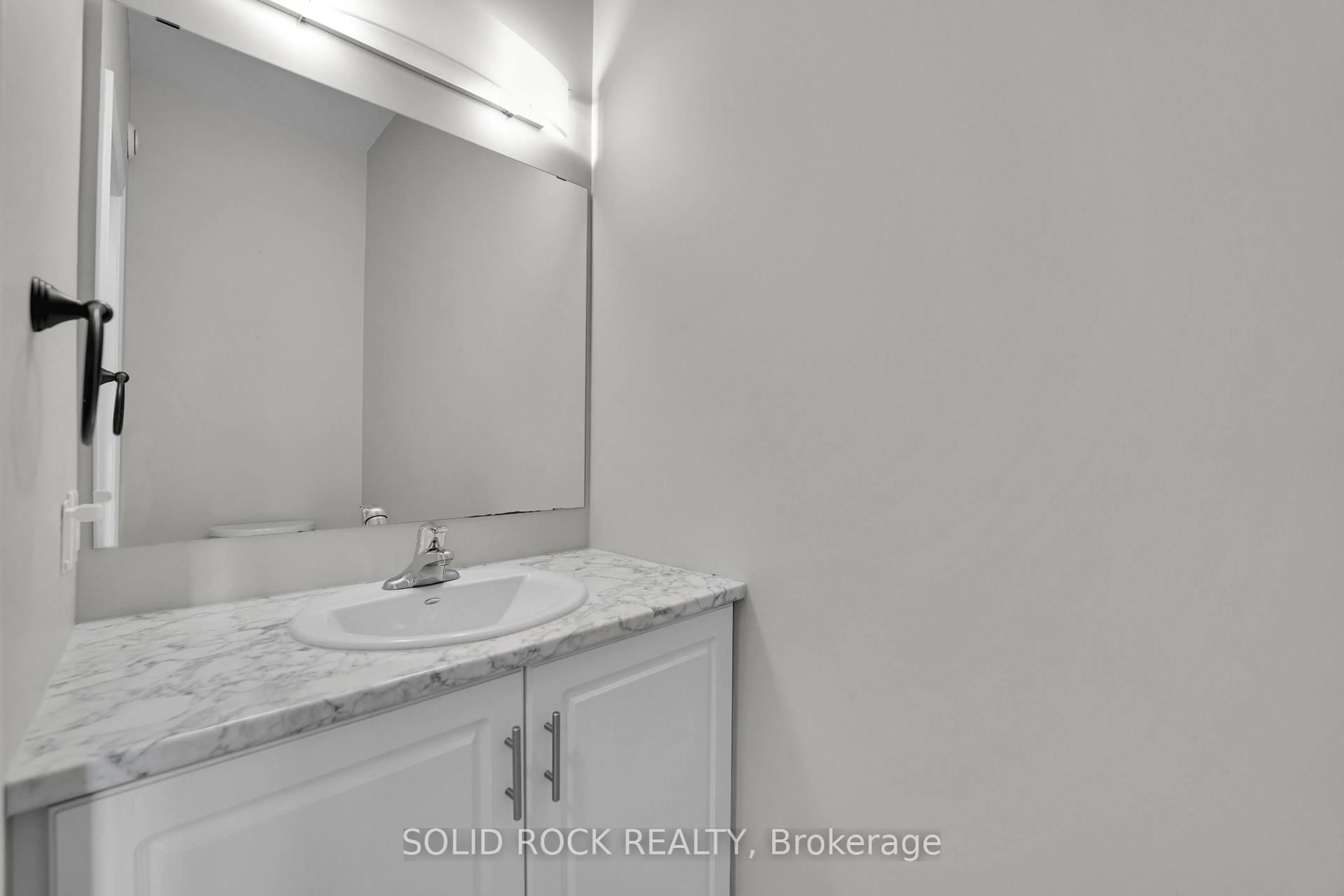 A pic of a room for 82 O'Donovan Dr, Carleton Place Ontario K7C 0S2