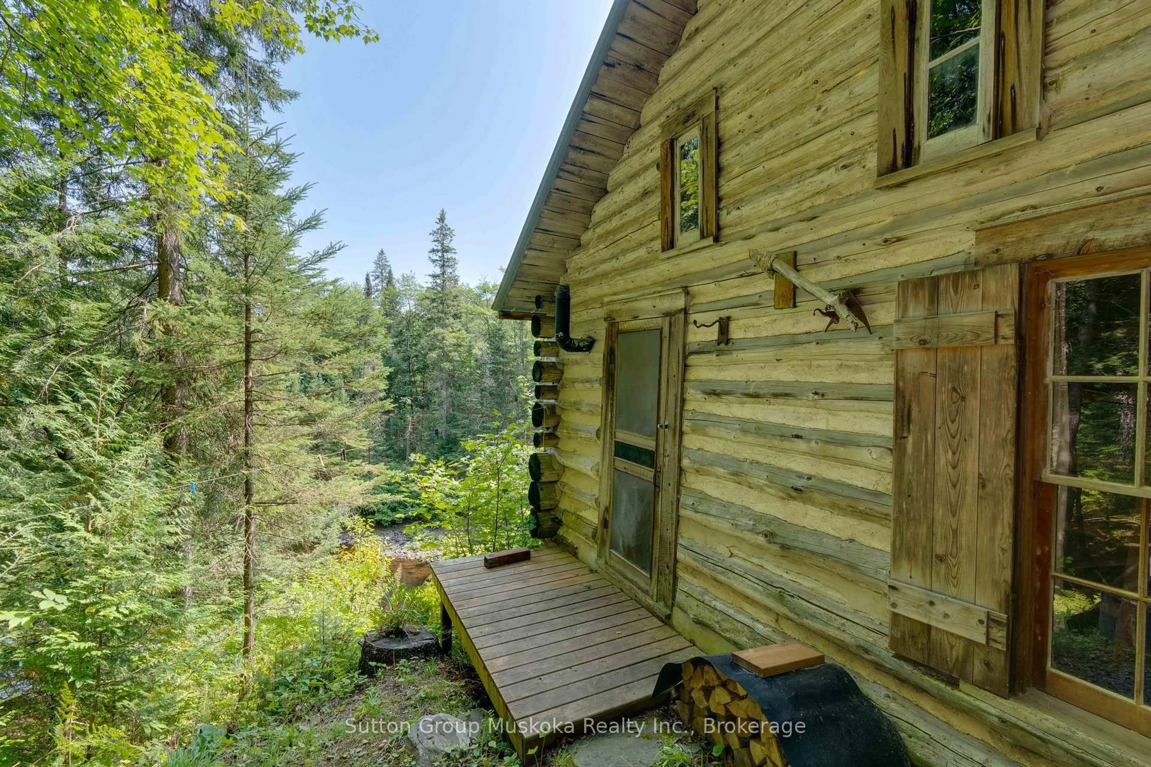 Unknown for 1569 Dyer Memorial Rd, Huntsville Ontario P1H 2J4