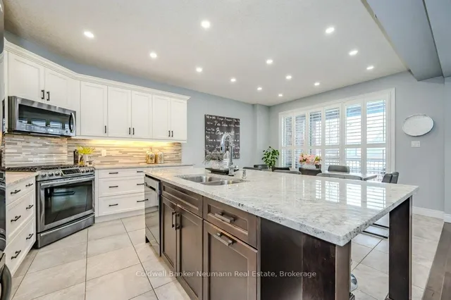 254 Gosling Gdns #21, Guelph 5