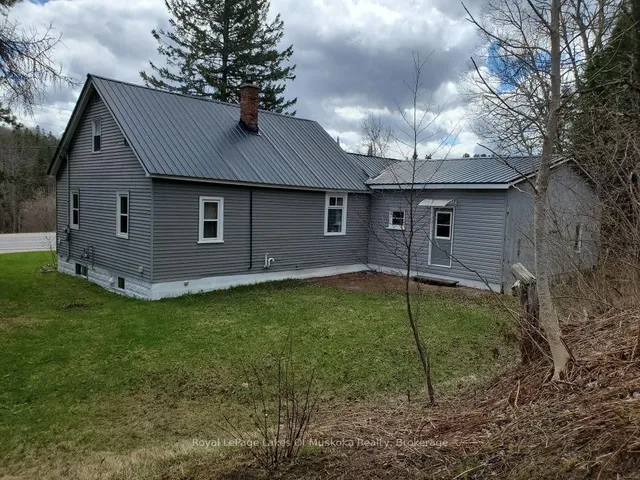 319 Ontario St, Burk's Falls 4