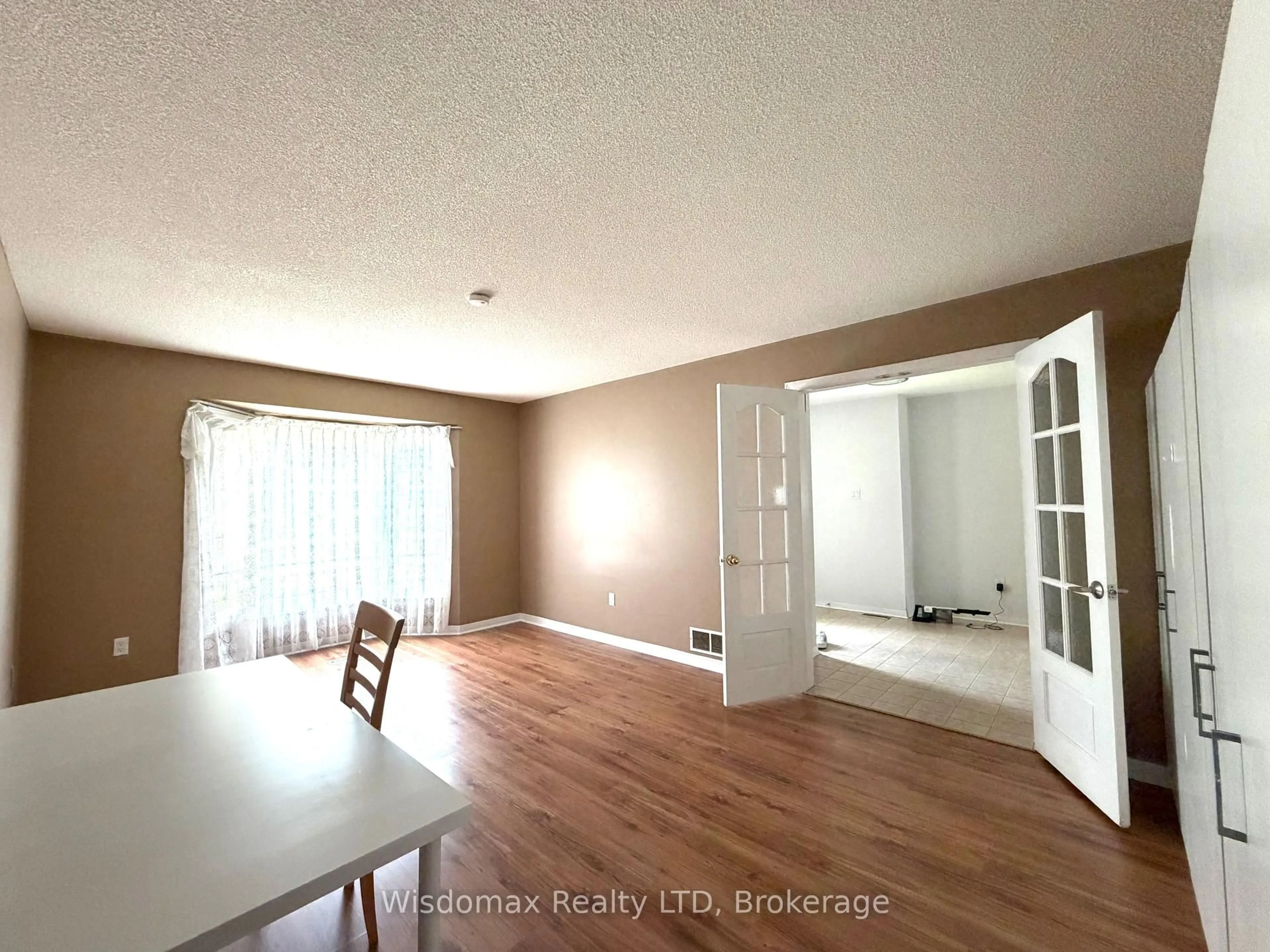 A pic of a room for 1 CRYSLER Cres, Thorold Ontario L2V 5V2