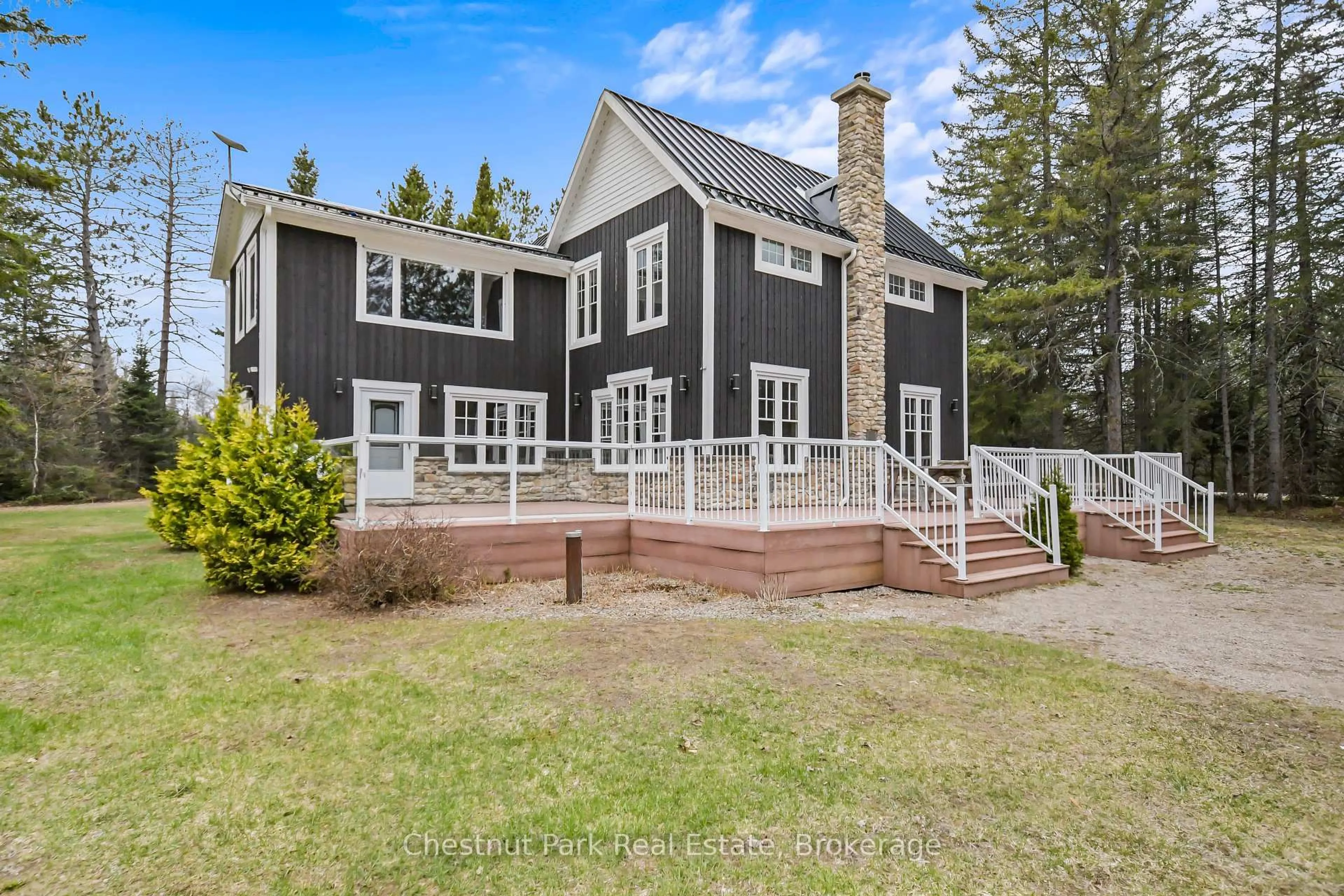 Home with vinyl exterior material, unknown for 12 Emsdale Lake Rd, Perry Ontario P0A 1M0