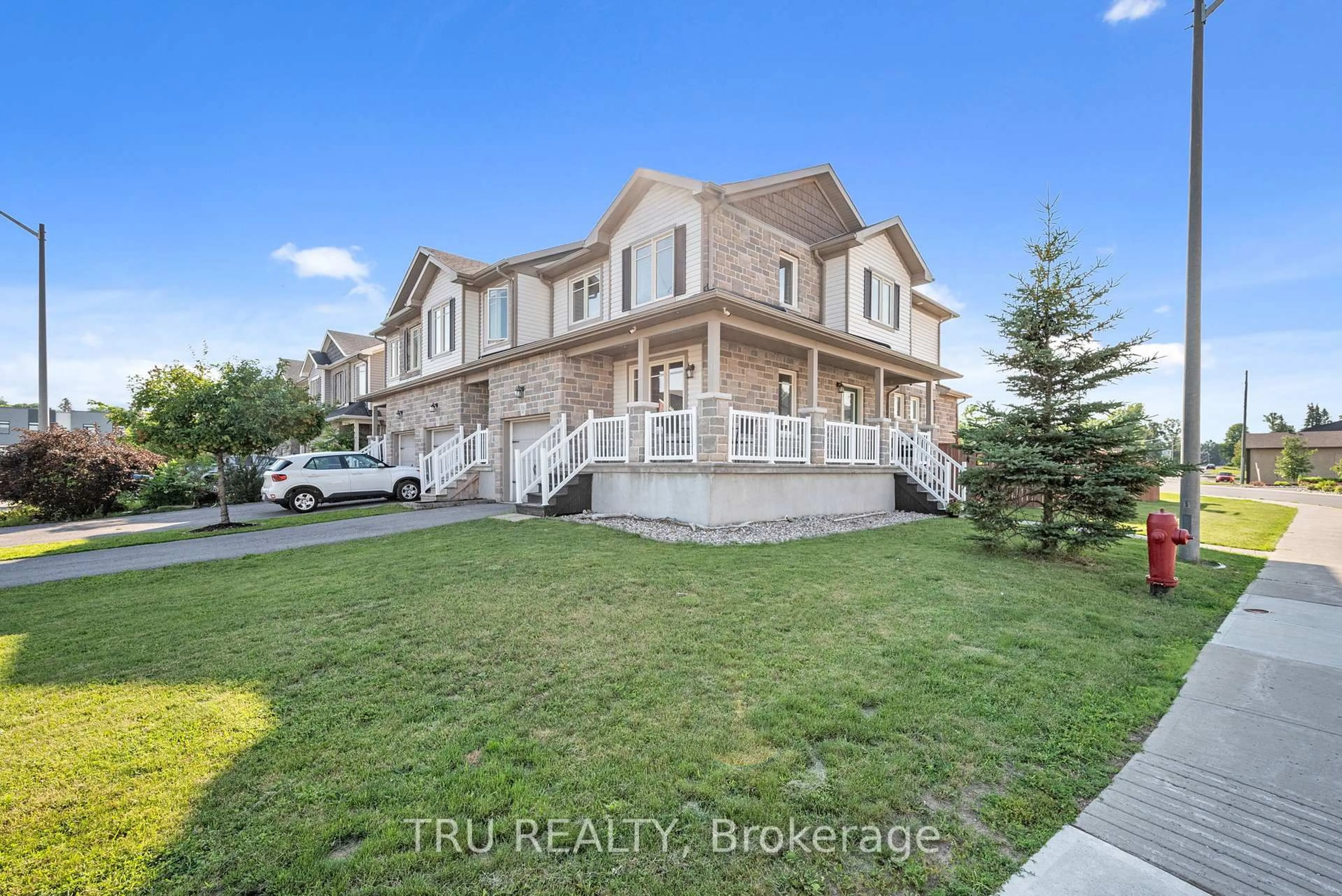 A pic from outside/outdoor area/front of a property/back of a property/a pic from drone, street for 500 Stanley Brothers St, Almonte Ontario K0A 1A0