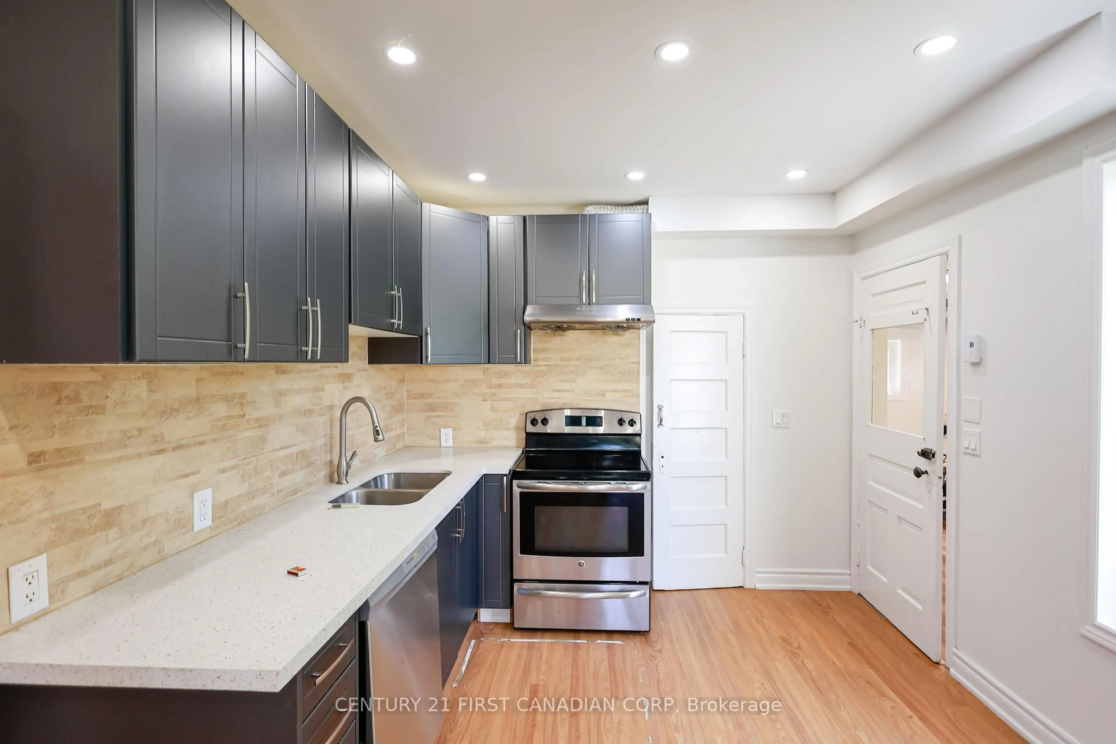 Standard kitchen, ceramic/tile floor for 188 Furnival Rd, West Elgin Ontario N0L 2C0