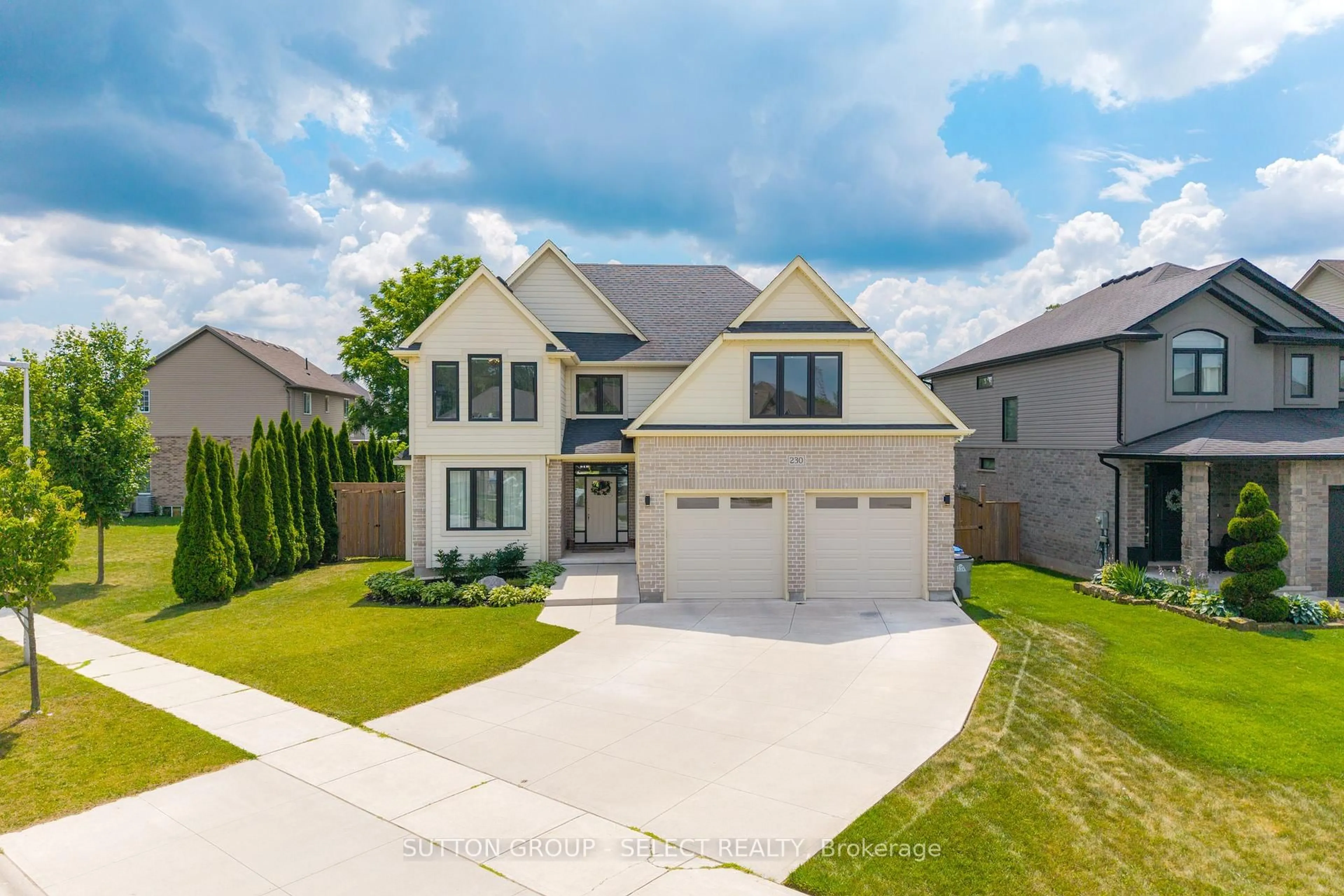 A pic from outside/outdoor area/front of a property/back of a property/a pic from drone, street for 230 Union Ave, Middlesex Centre Ontario N0L 1R0