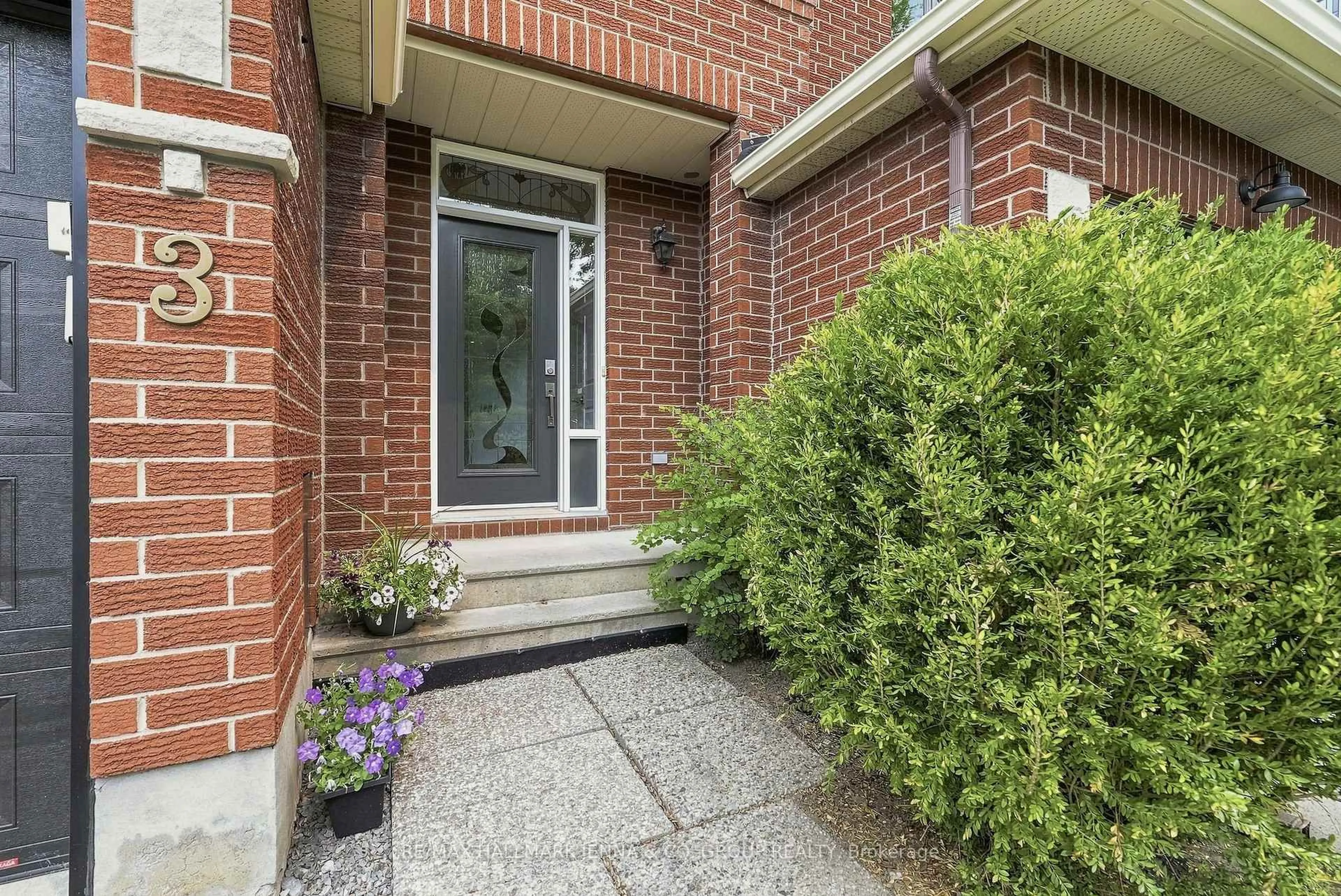 Unknown for 3 Redding Way, Ottawa Ontario K2G 6C5