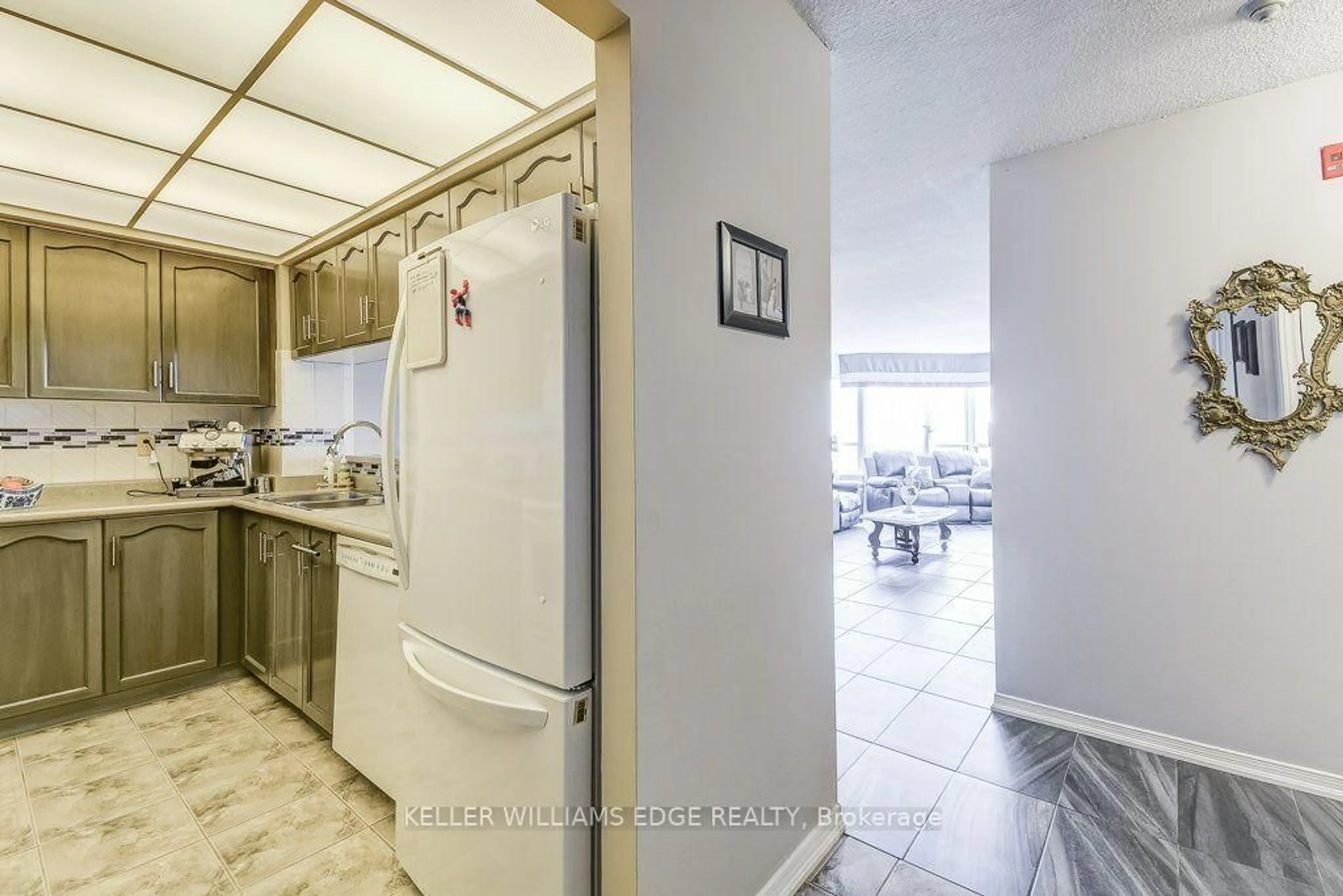 Standard kitchen, ceramic/tile floor for 495 Highway 8 #510, Hamilton Ontario L8G 5E1