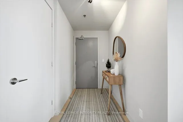 203 Catherine St #602, Ottawa 3