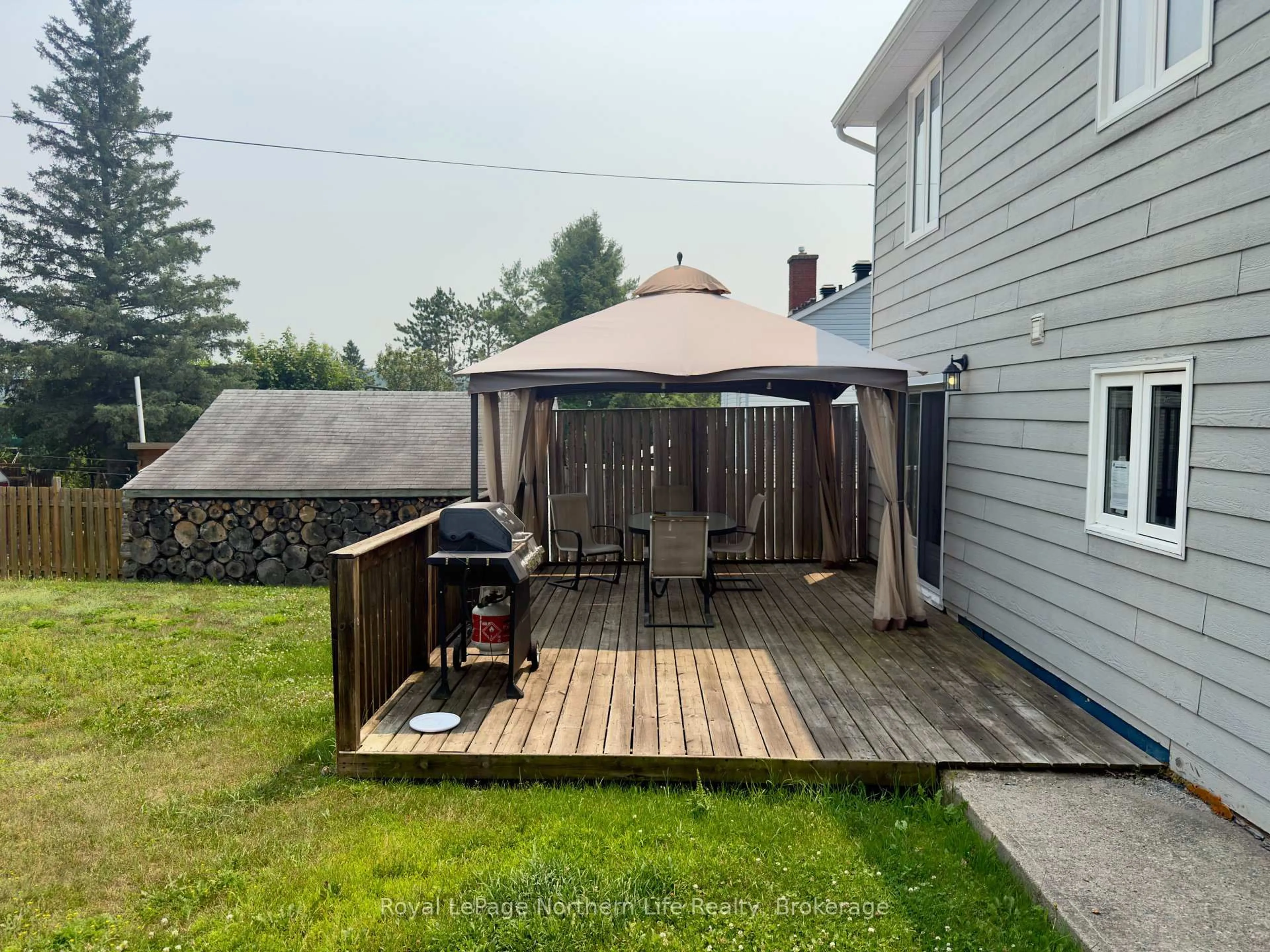 Patio, street for 331 Eight St, Mattawa Ontario P0H 1V0