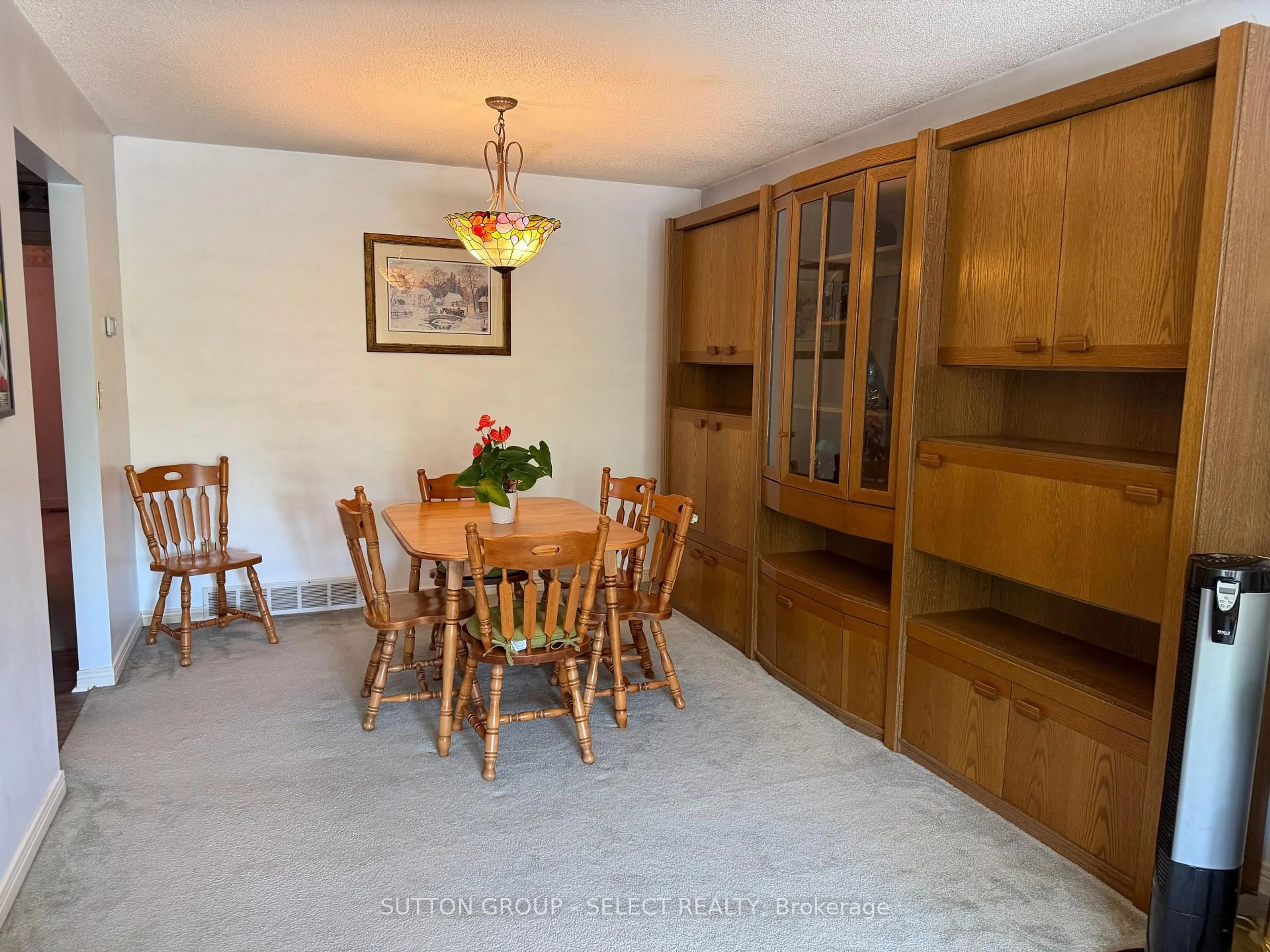 Dining room, unknown for 935 Lawson Rd, London North Ontario N6G 4X4