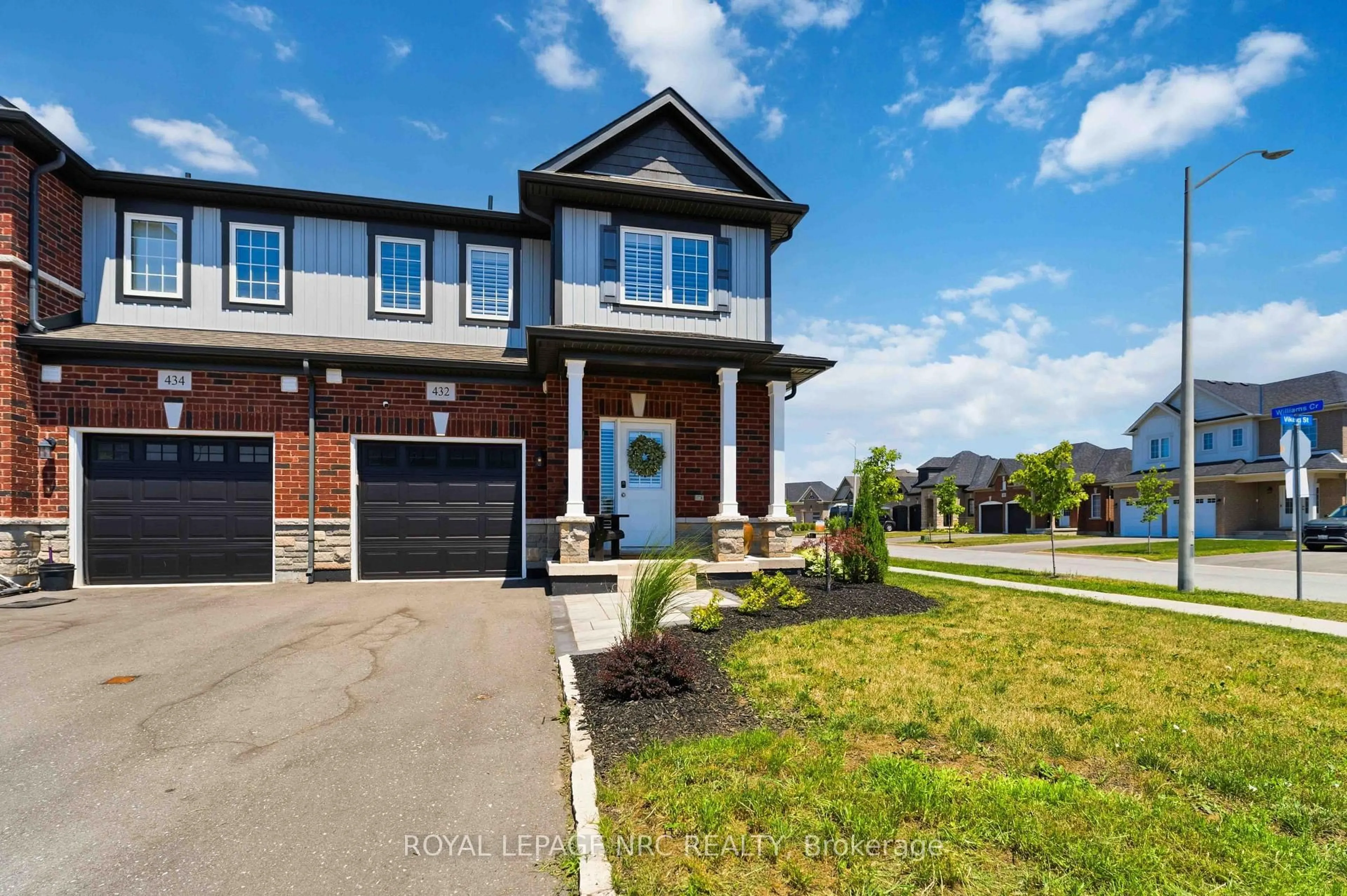 Home with brick exterior material, street for 432 Viking St, Fort Erie Ontario L2A 0E3