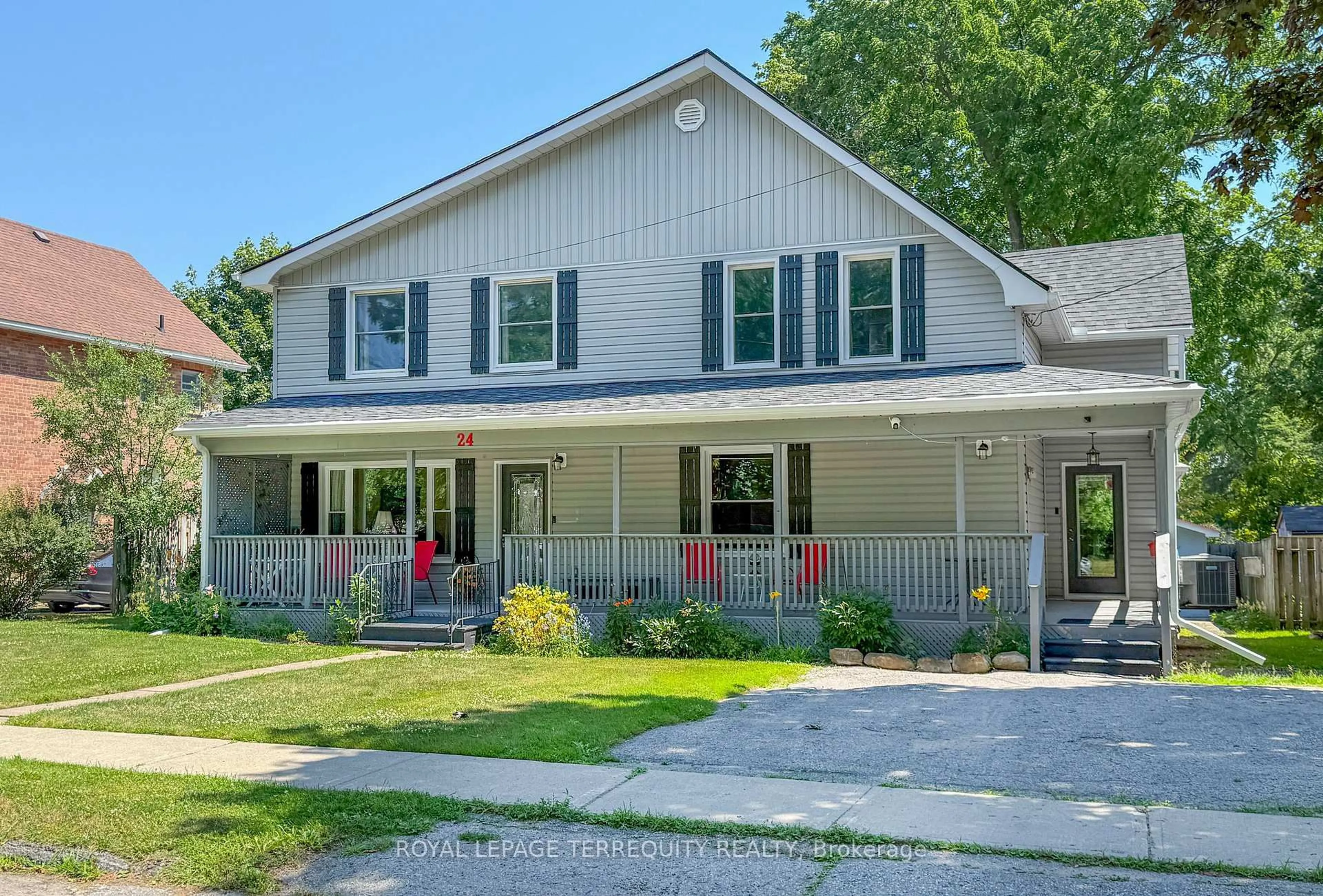 Home with vinyl exterior material, street for 24 Simcoe St, Kawartha Lakes Ontario K9V 2G4