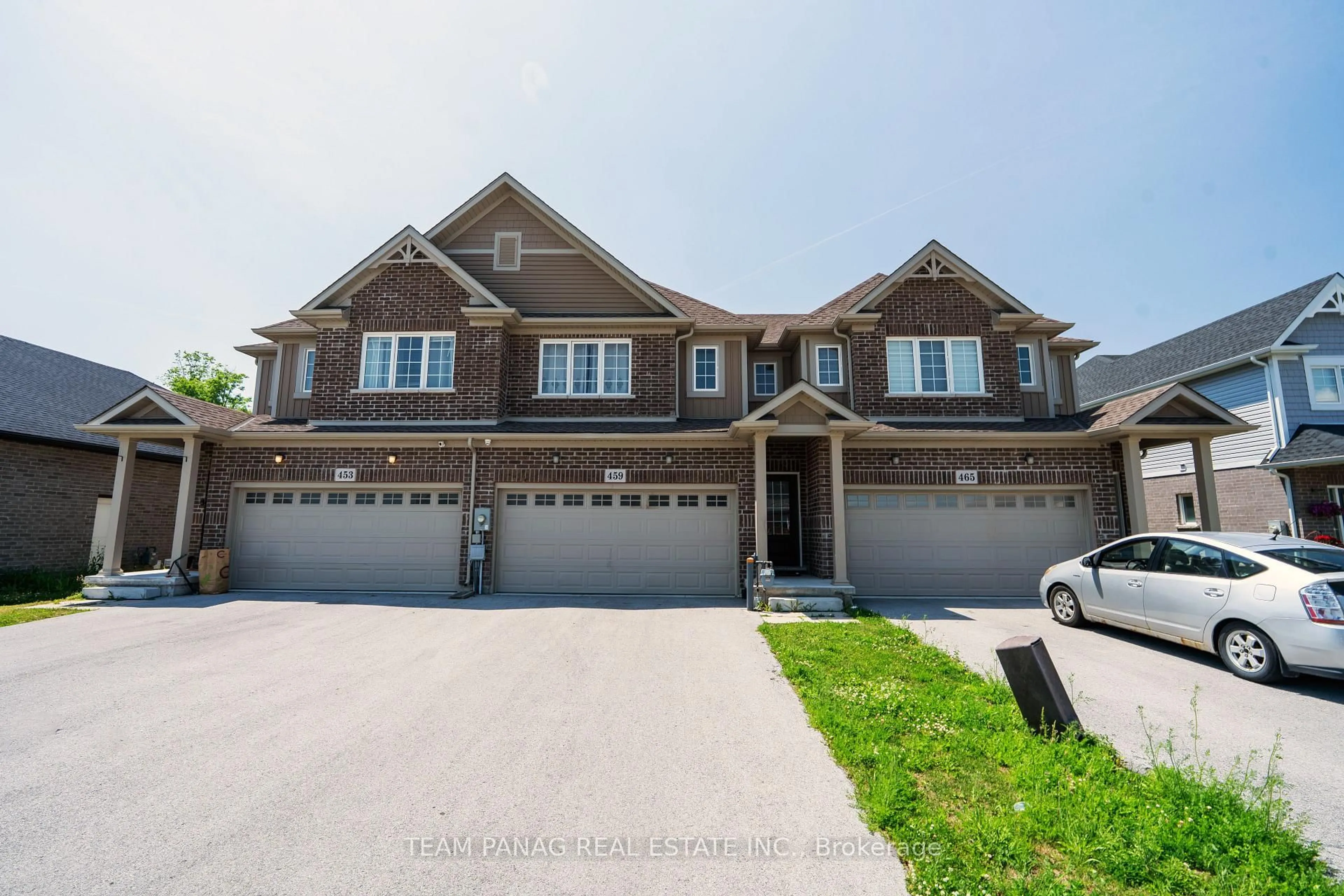 Home with brick exterior material, street for 459 Julia Dr, Welland Ontario L3C 0E7