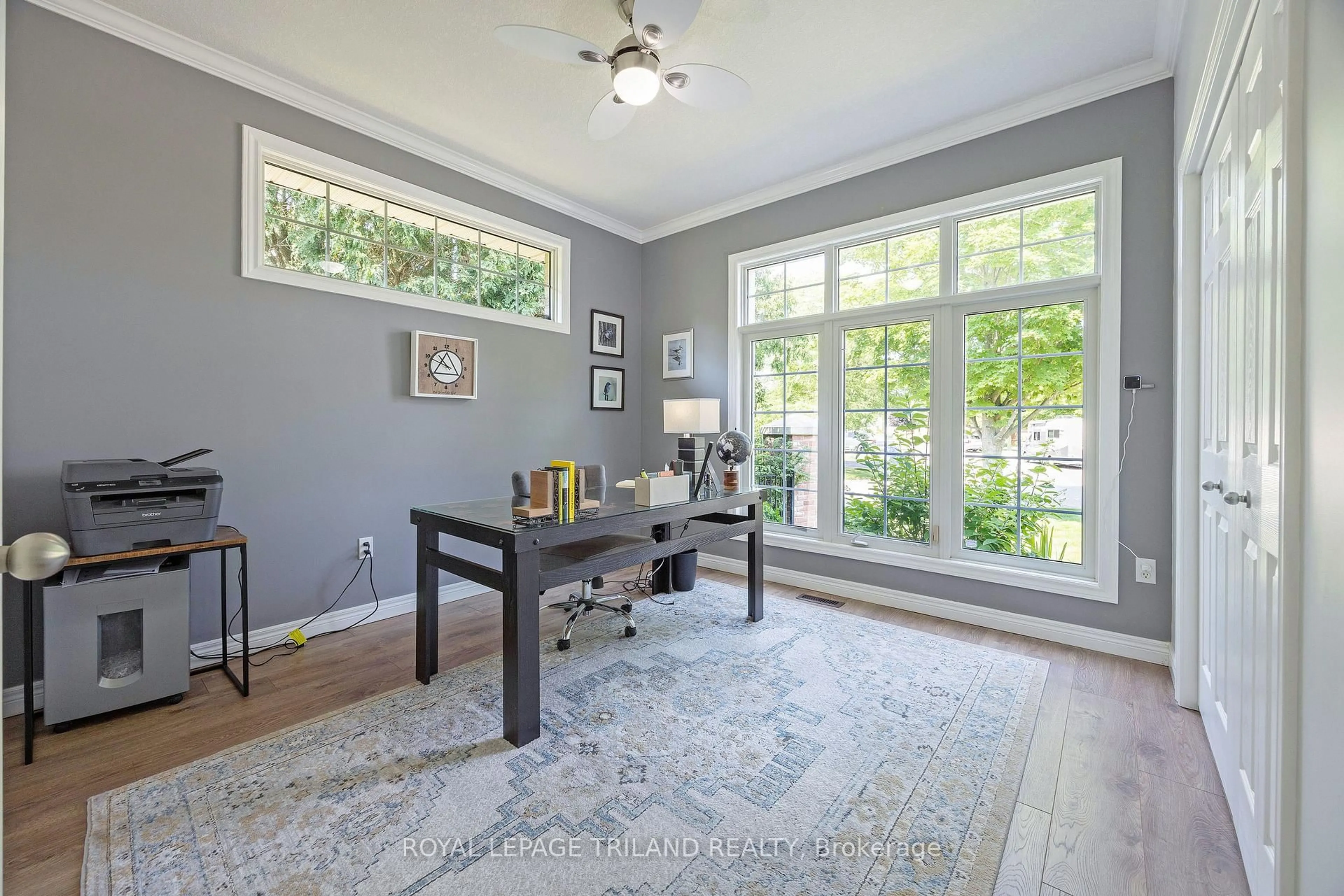 Indoor entryway for 15 Augusta Cres, St. Thomas Ontario N5R 6J8